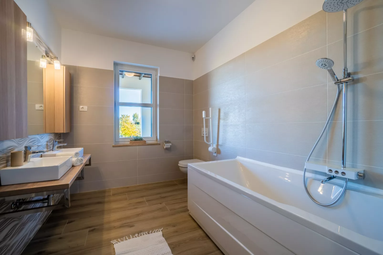 Villa Arkaim with Private Pool-Bathroom