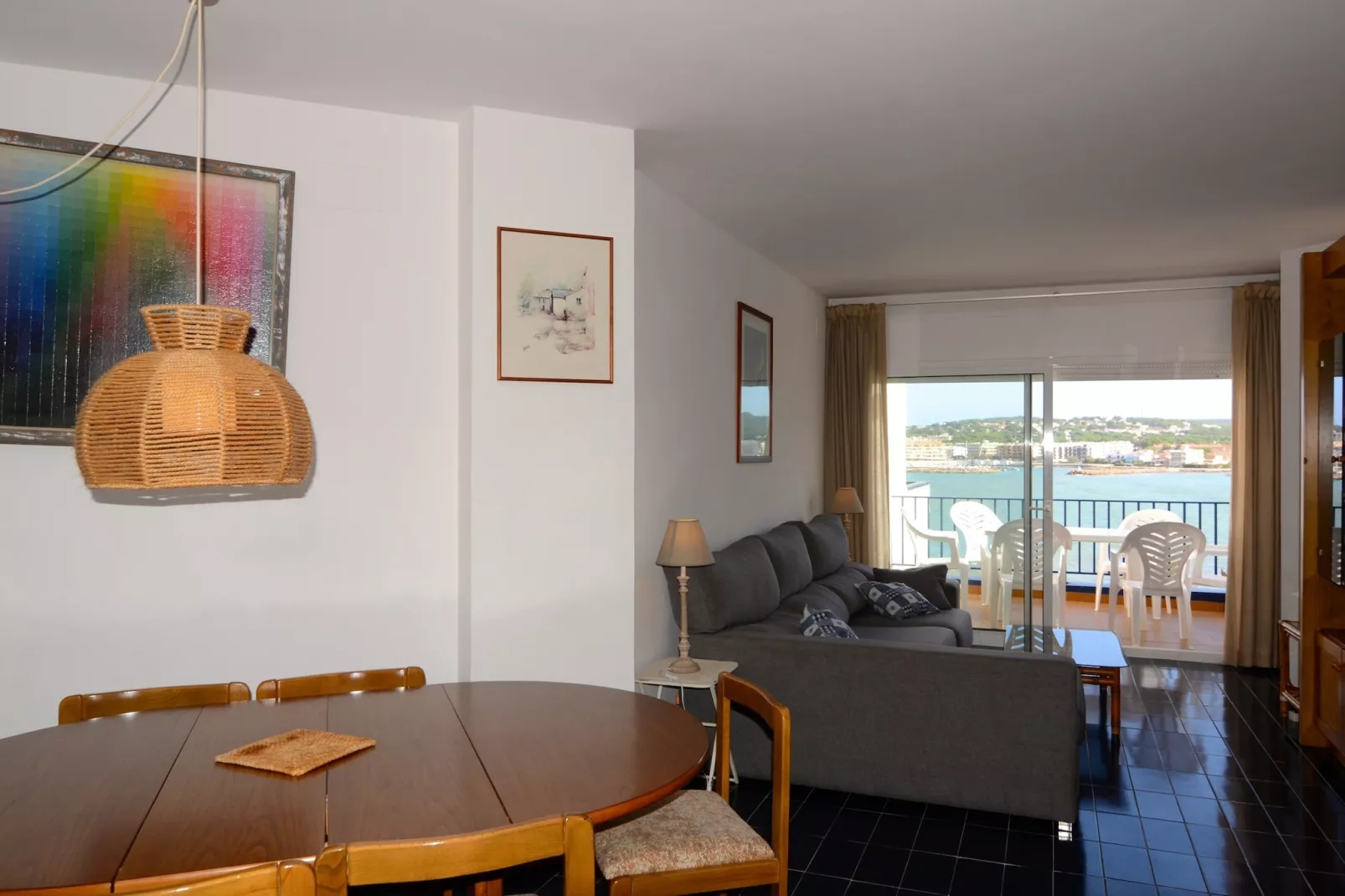 APARTMENT PASSEIG DEL MAR 22-Living room