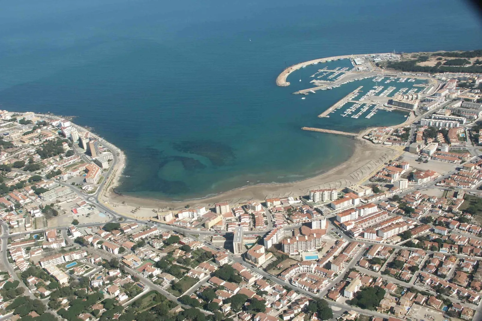 APARTMENT PASSEIG DEL MAR 22-Areas summer 20km