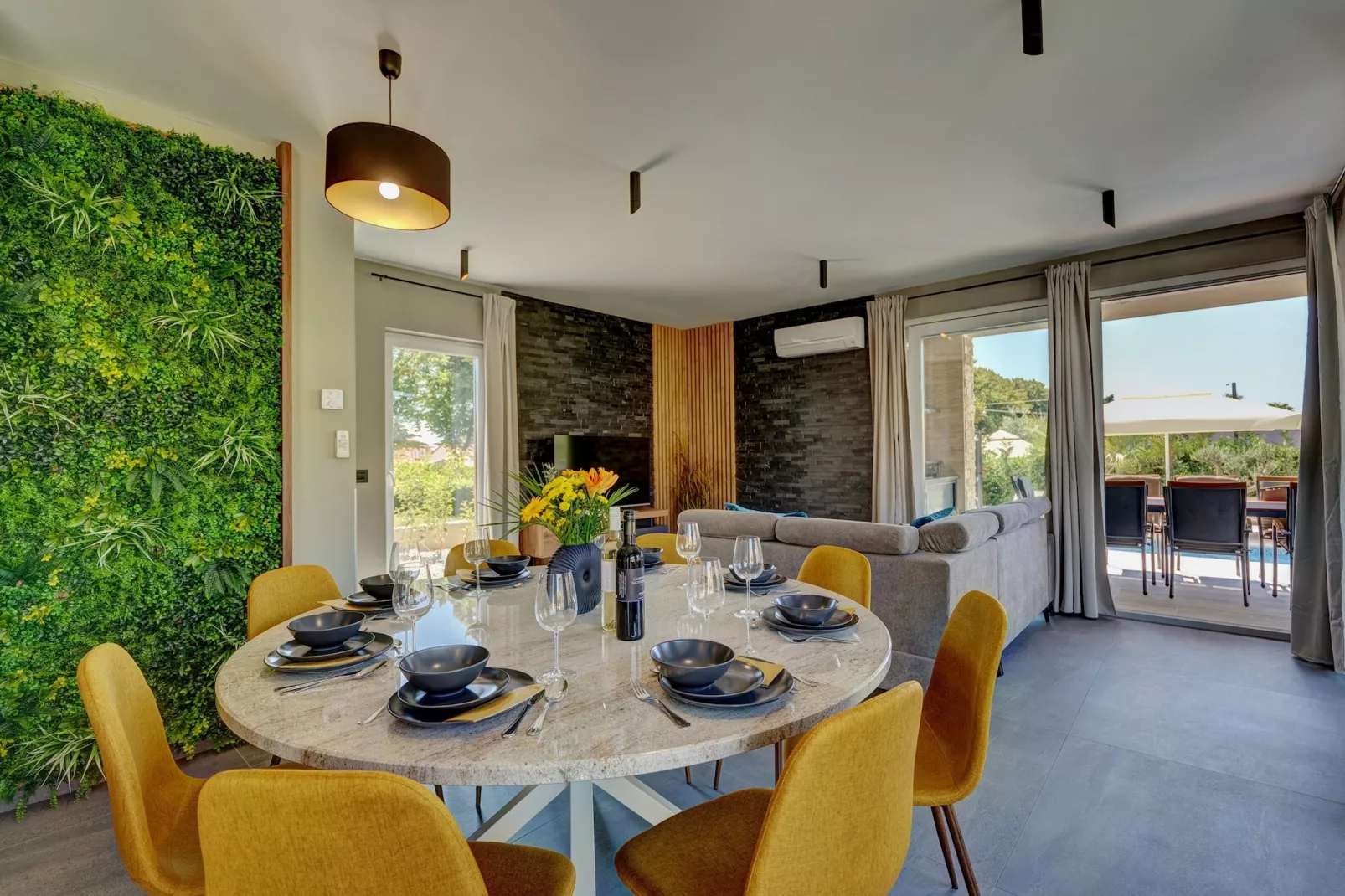 Villa Pieron-Salle à manger