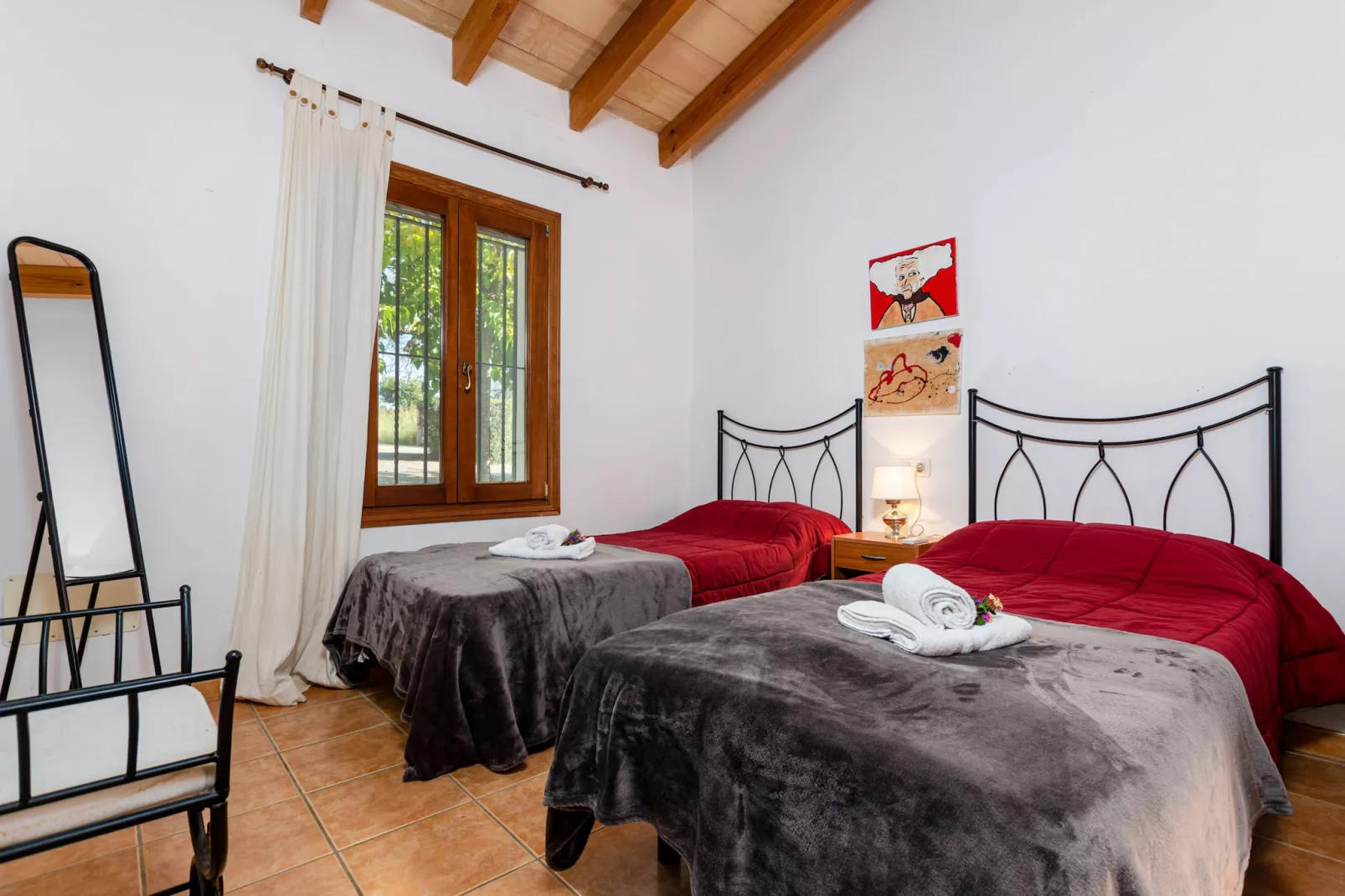 YourHouse Ermita-Bedroom