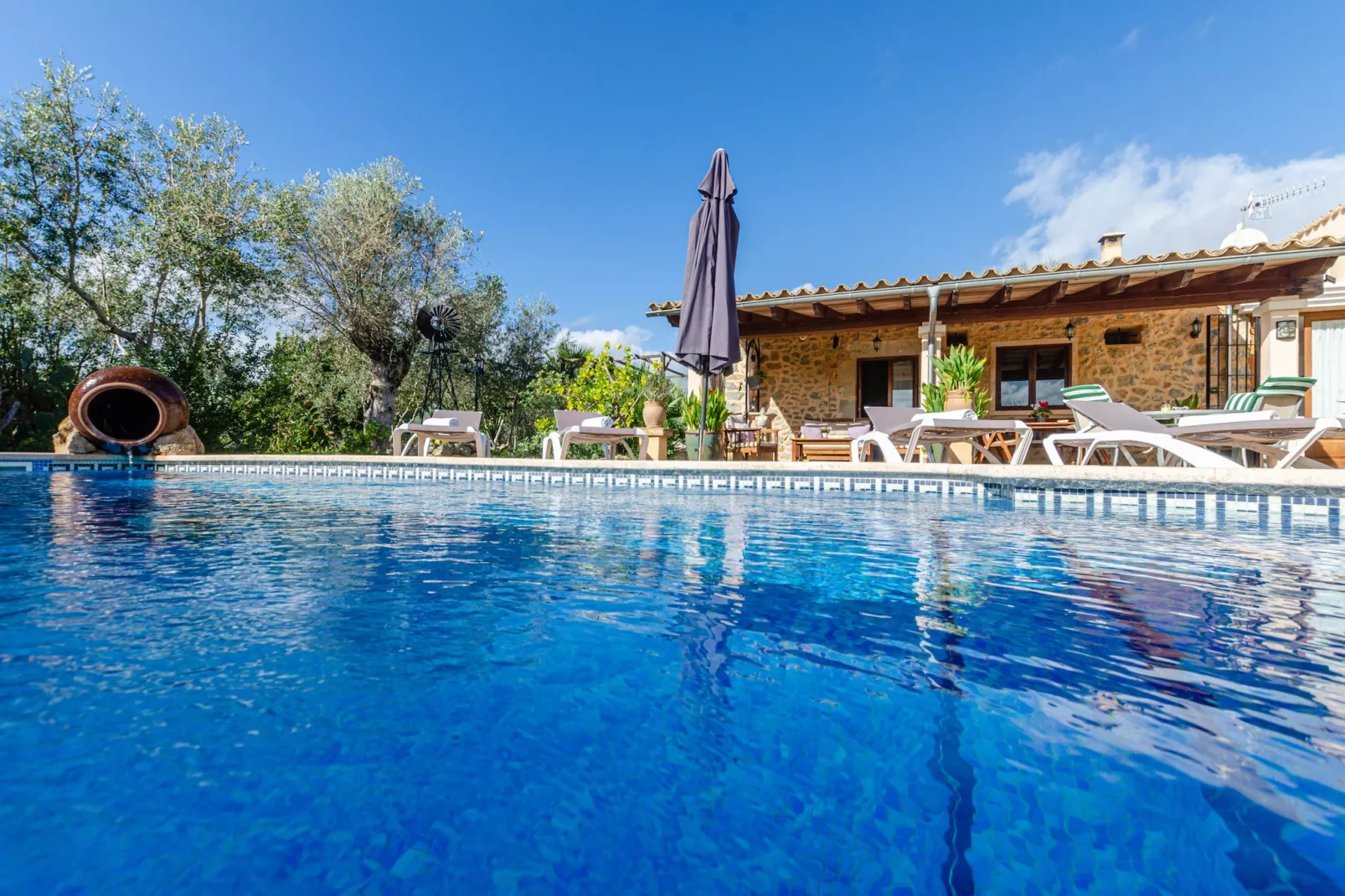 YourHouse Ermita-Pool