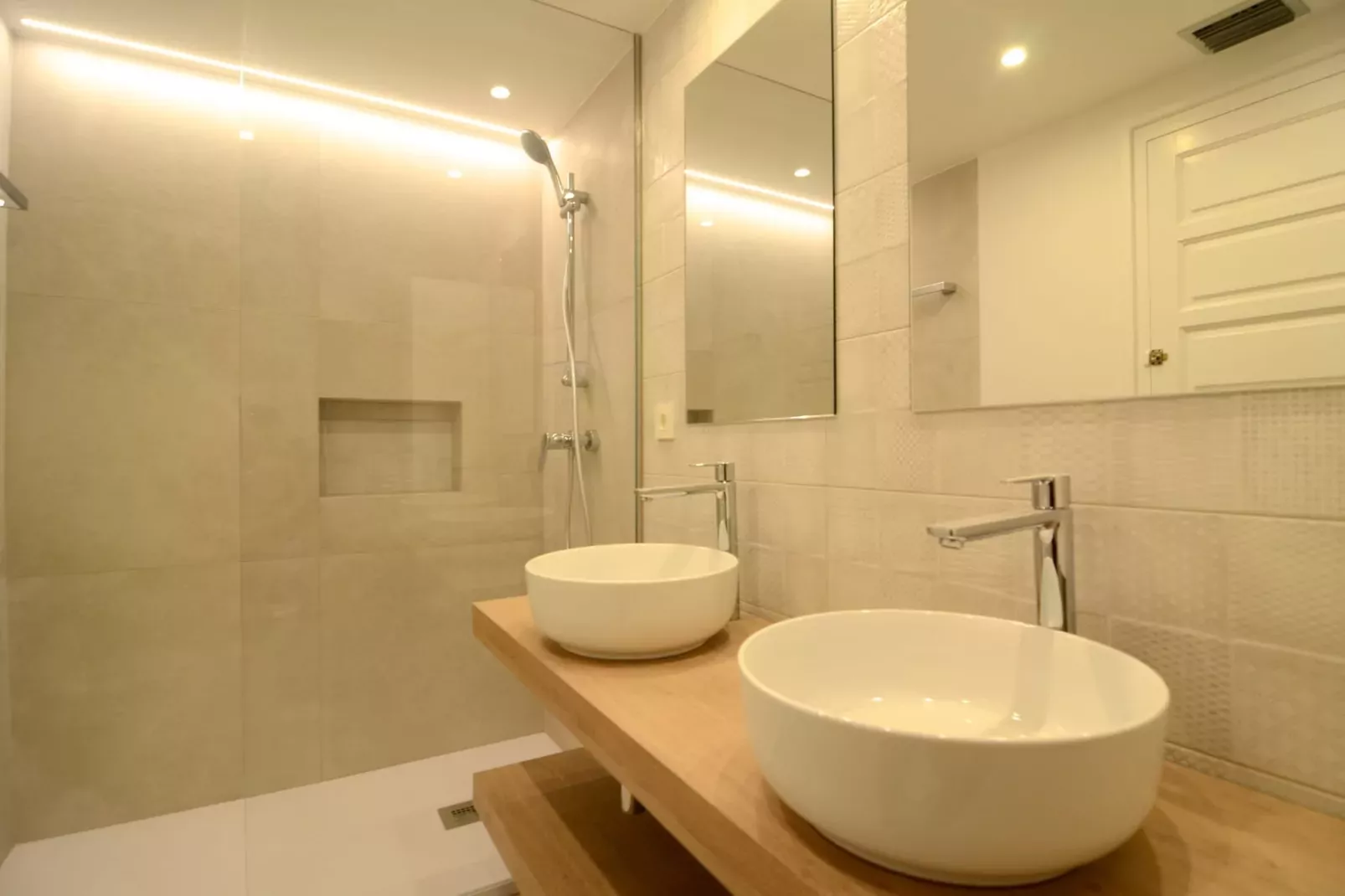 PASSEIG DEL MAR 09-Bathroom