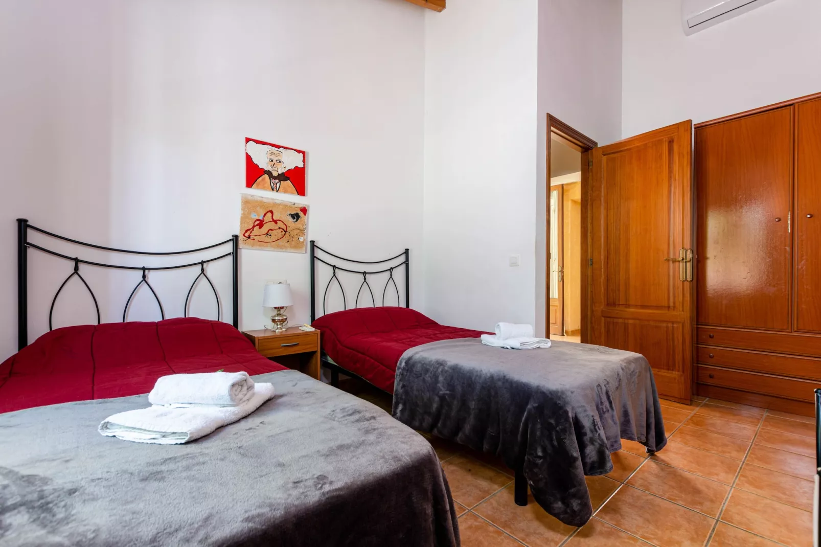 YourHouse Ermita-Bedroom