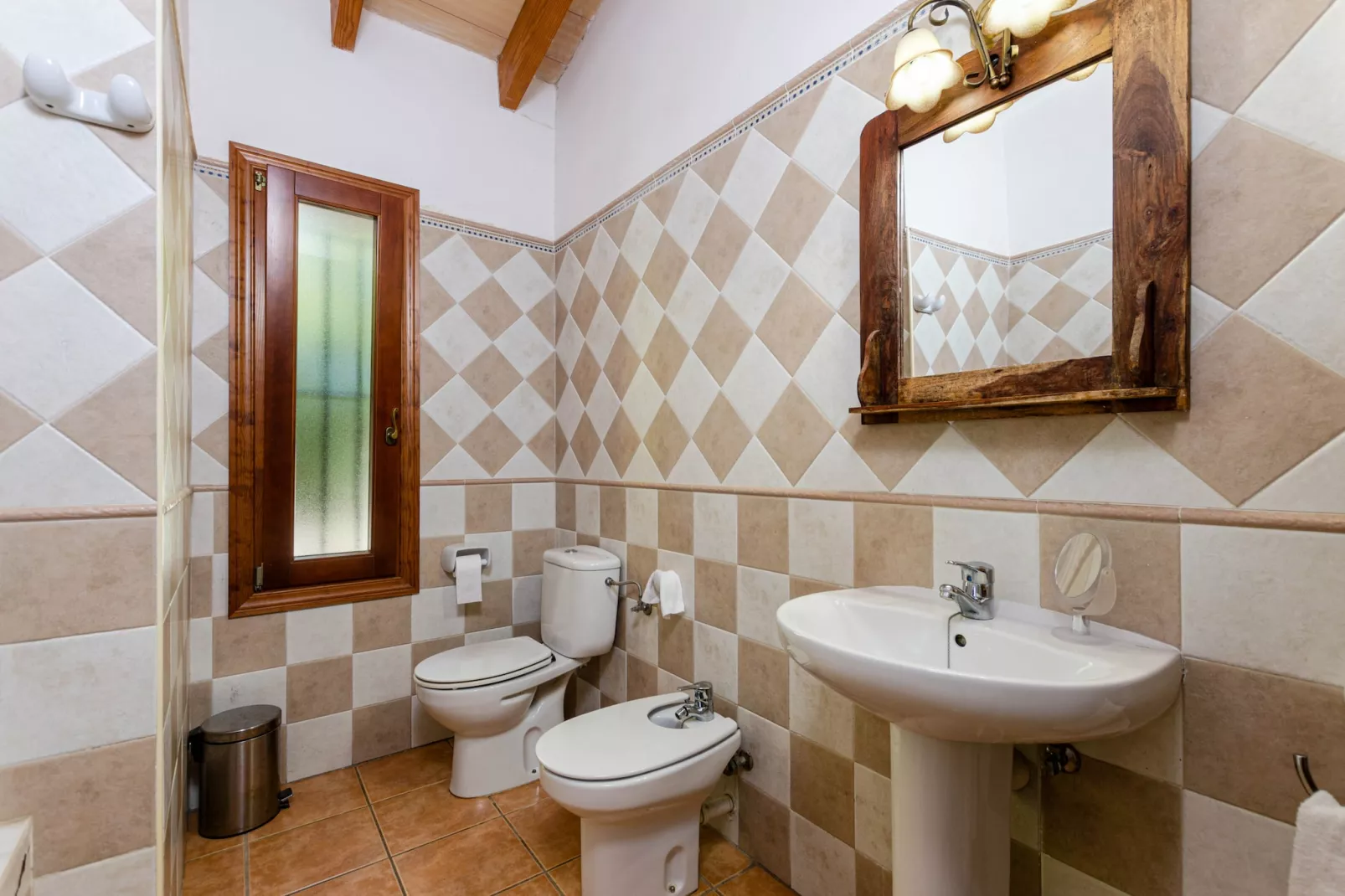 YourHouse Ermita-Bathroom