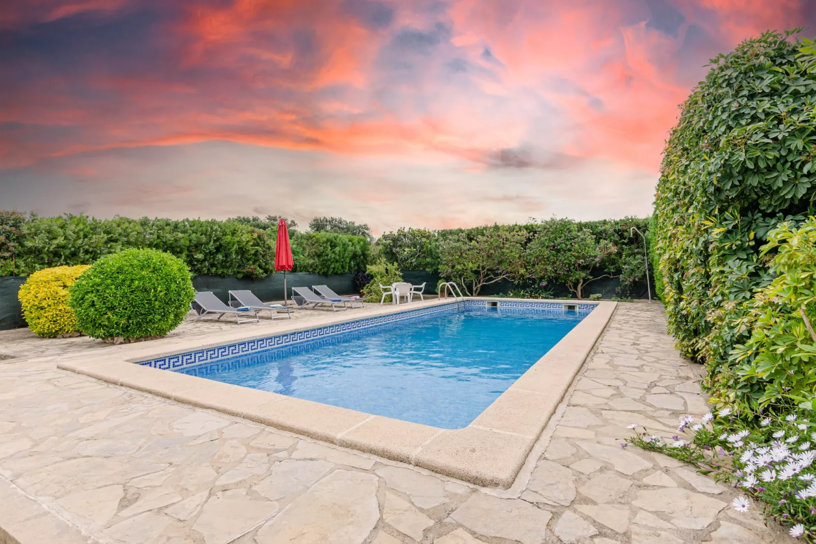 YourHouse Sa Sini-Pool
