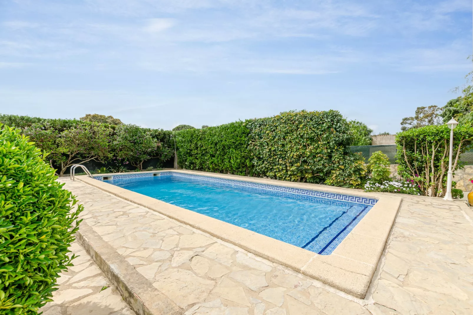 YourHouse Sa Sini-Pool