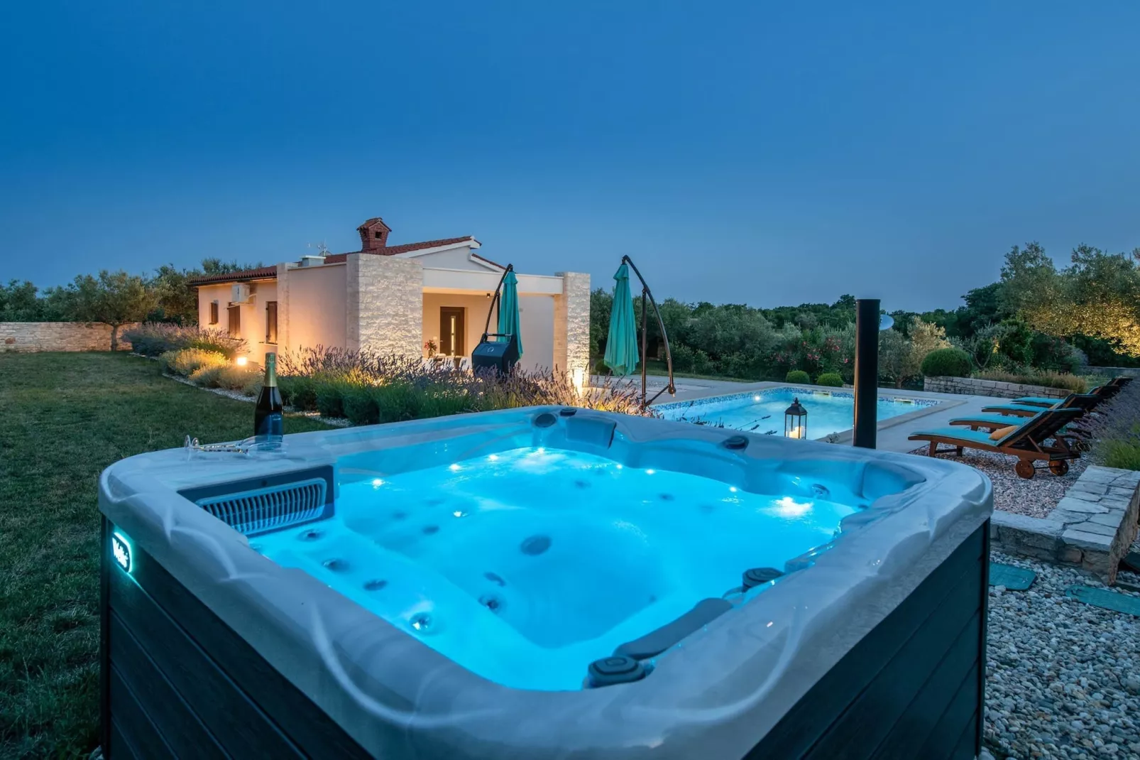 poolofhouse