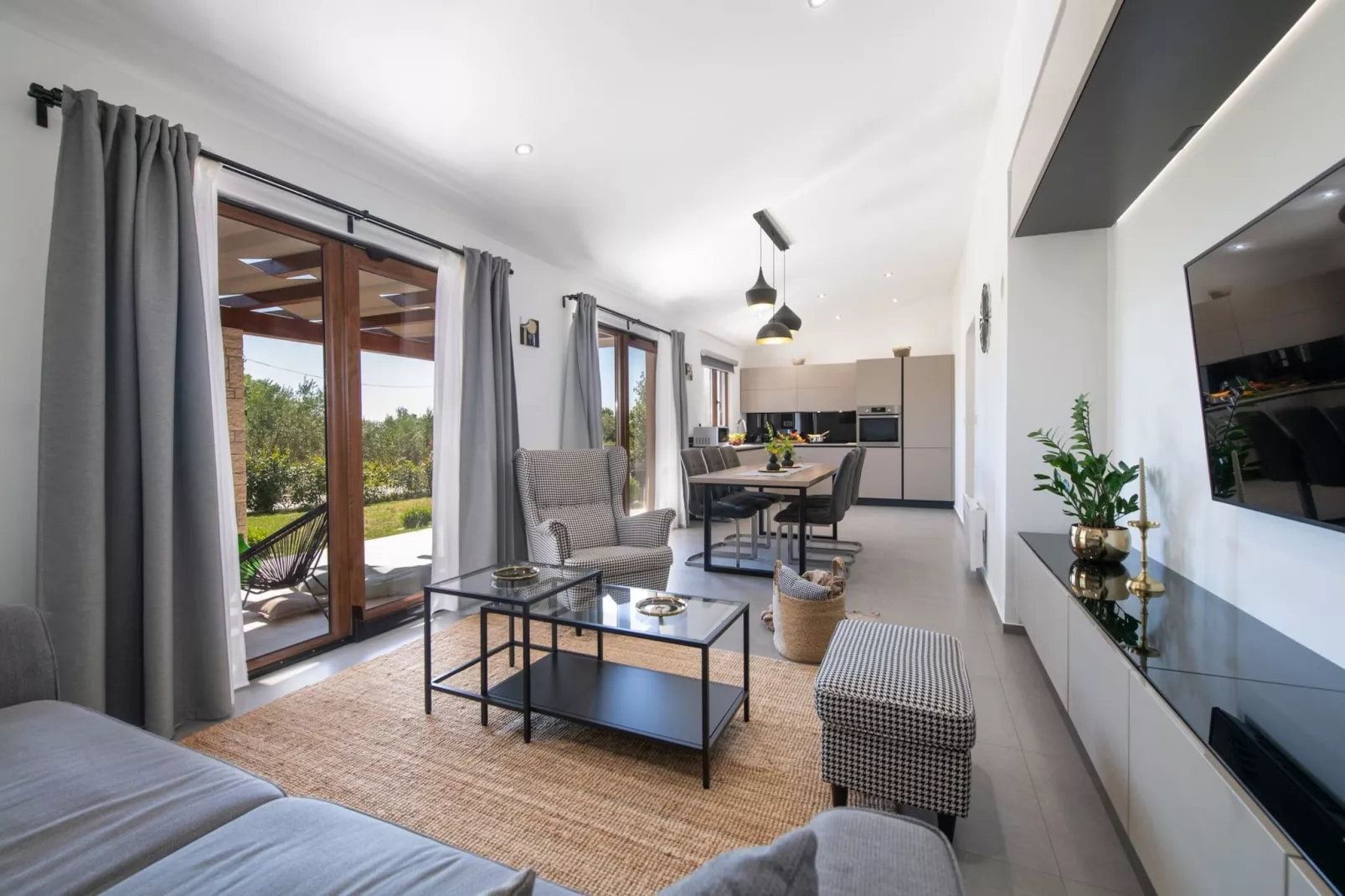 Villa Silentio with Jacuzzi and Pool (4+2)-Living room