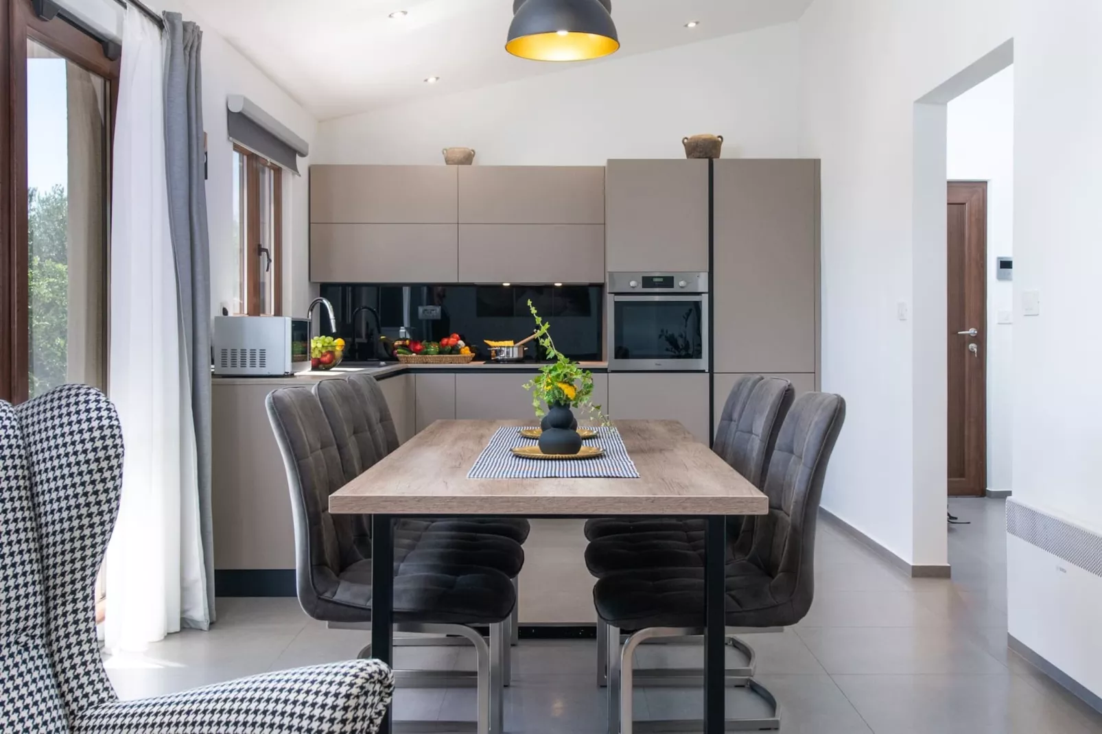 Villa Silentio with Jacuzzi and Pool (4+2)-Dining room