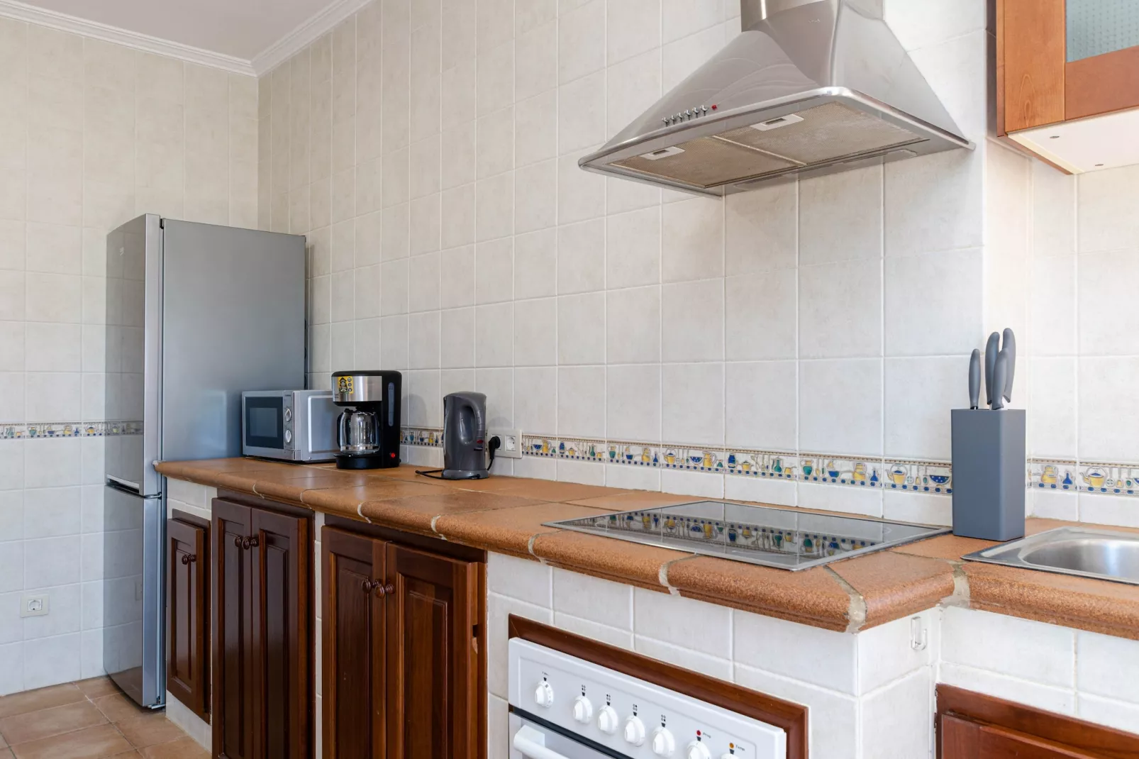YourHouse Son Serra de Búger-Kitchen
