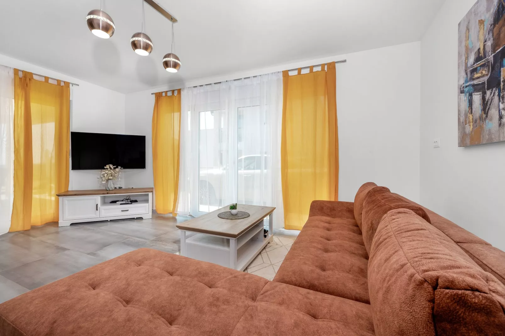 Enchanting Villa Magdalena East with Pool and Jacu - 10559312
