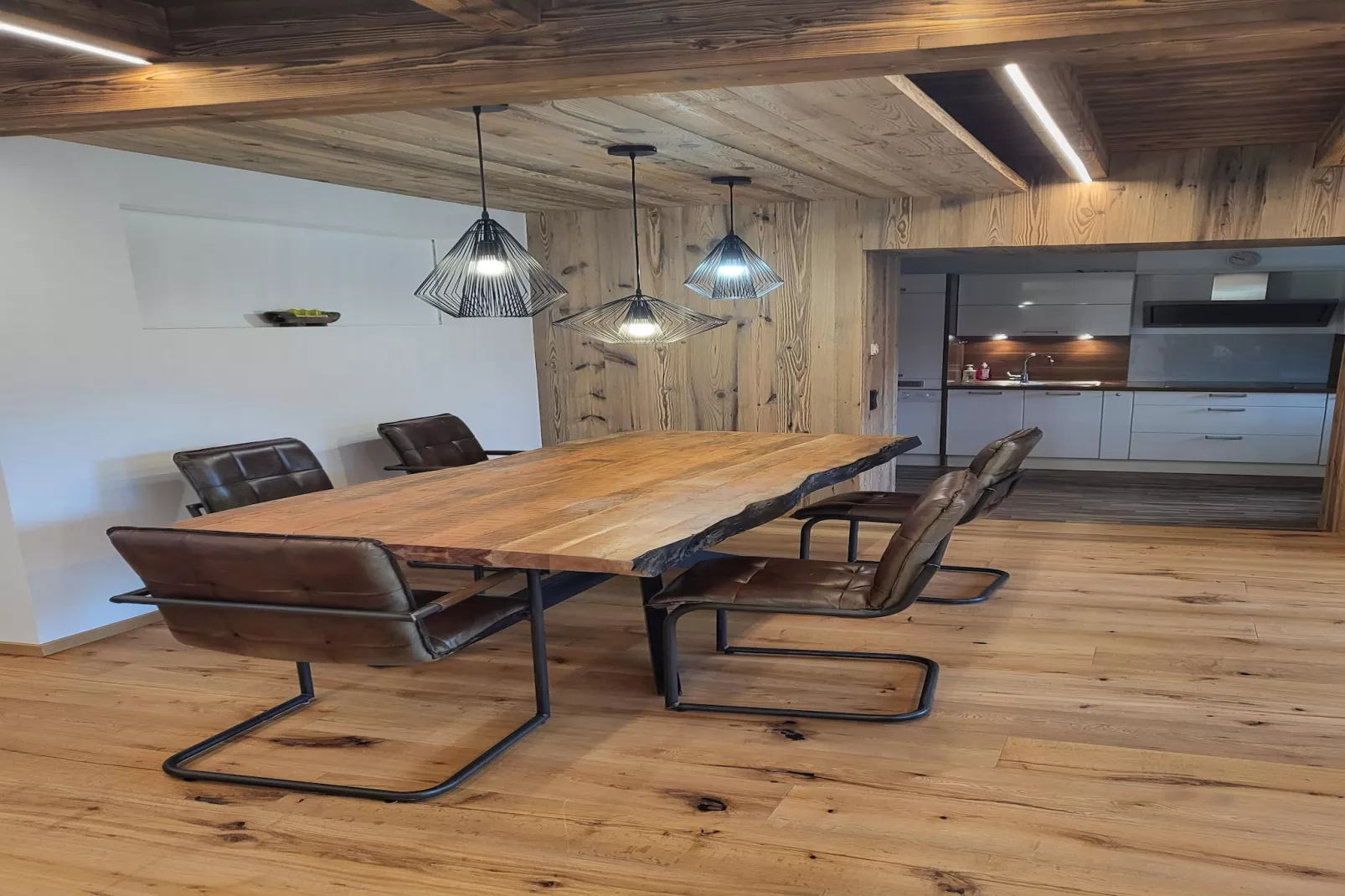 Appartement Tauernfenster-Dining room
