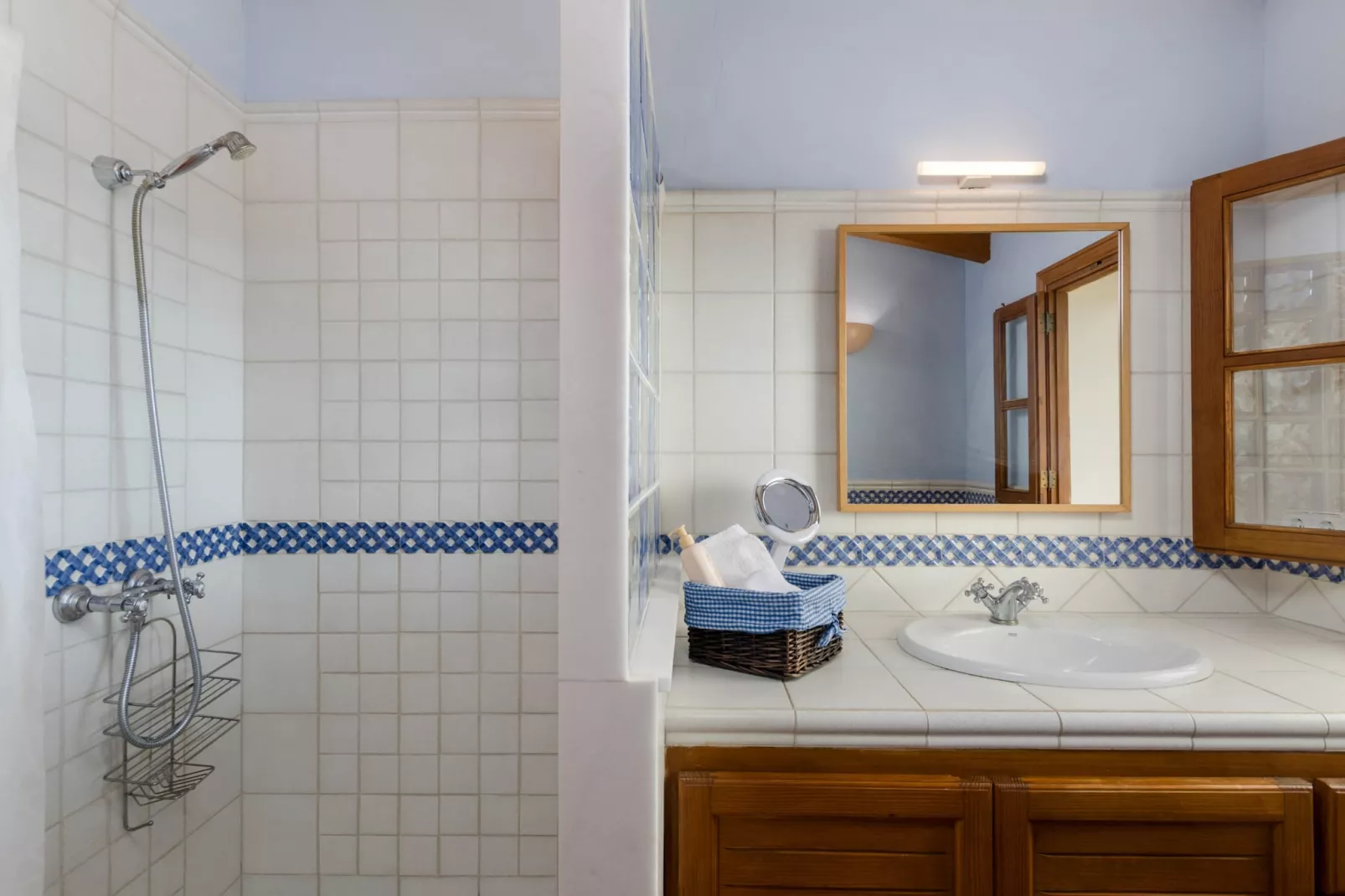 YourHouse Es Molinet-Bathroom