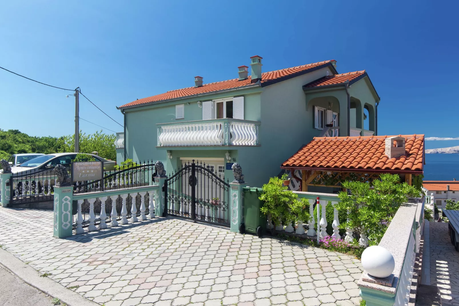 Plavi Biondic - 10152066