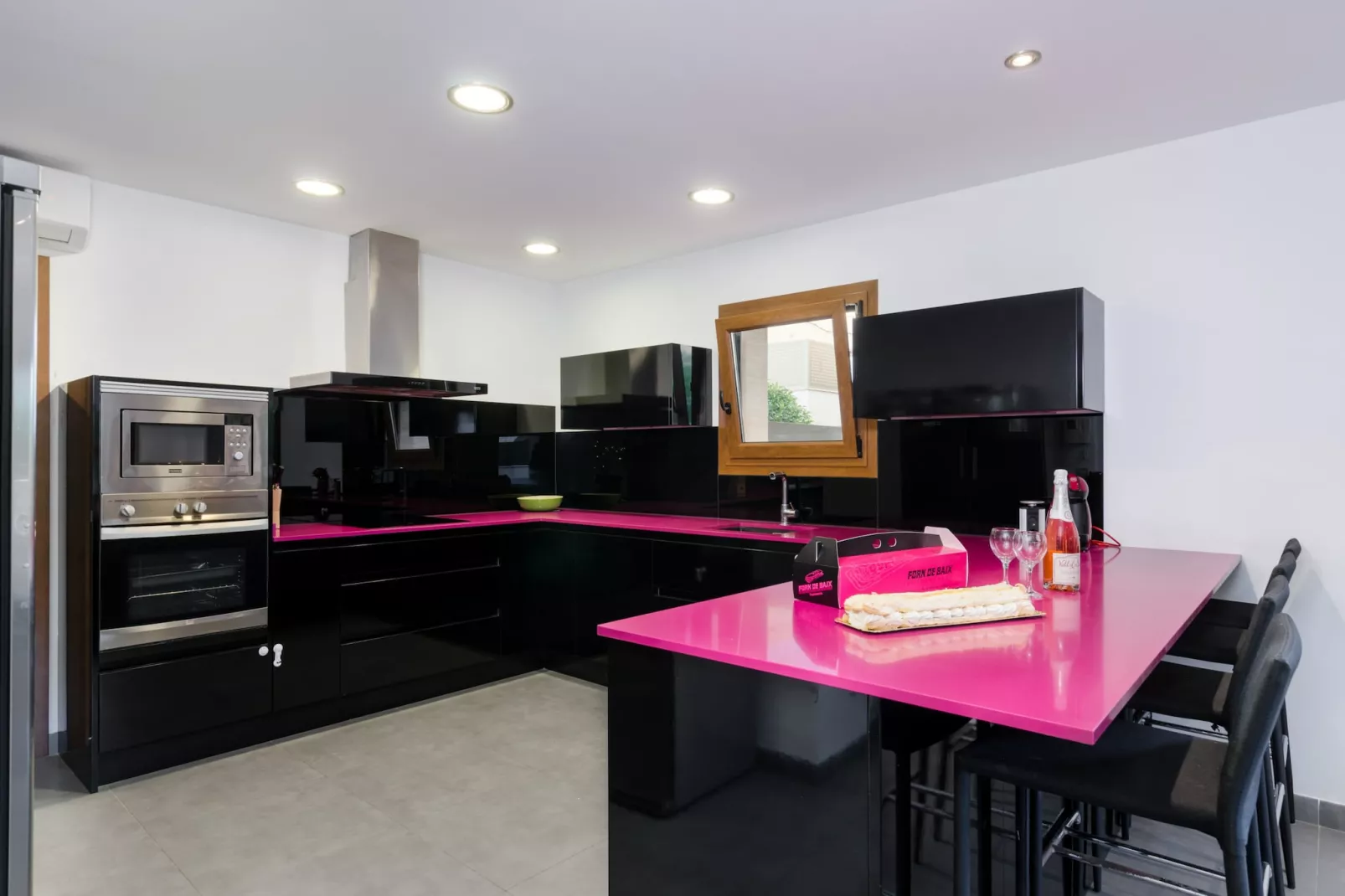YourHouse Cardinal-Kitchen