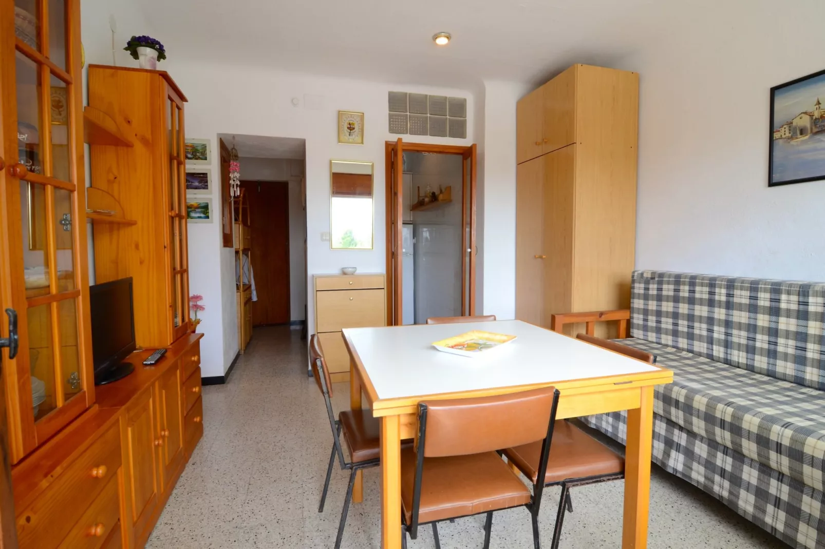 RIELLS DE MAR A6-Dining room