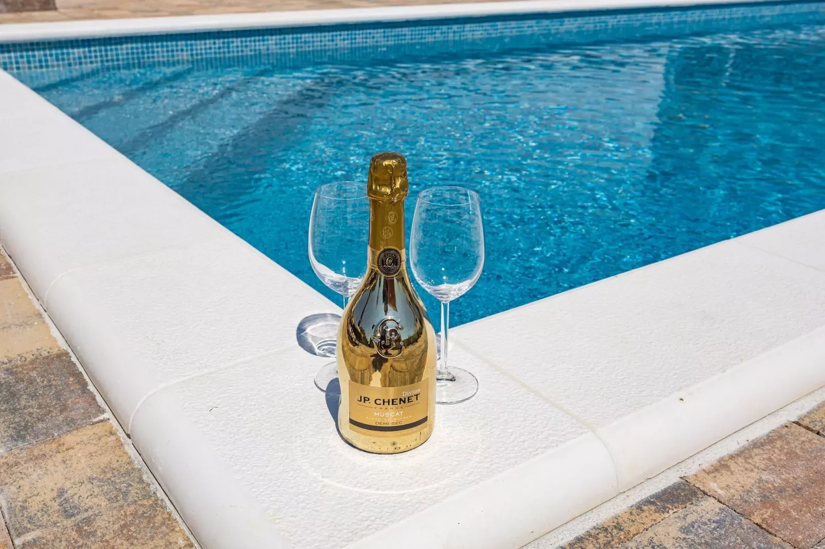 Enchanting Villa Magnolia West with Pool and Jacuz-Atmosphere