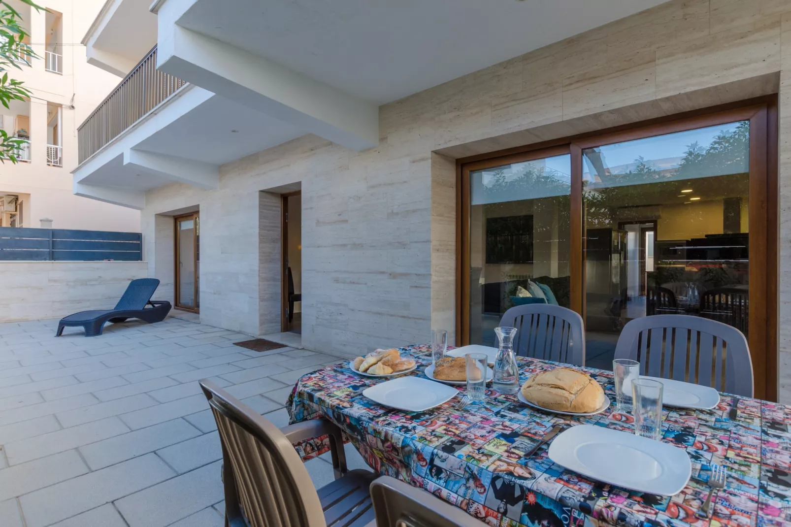 YourHouse Cardinal-Terrace