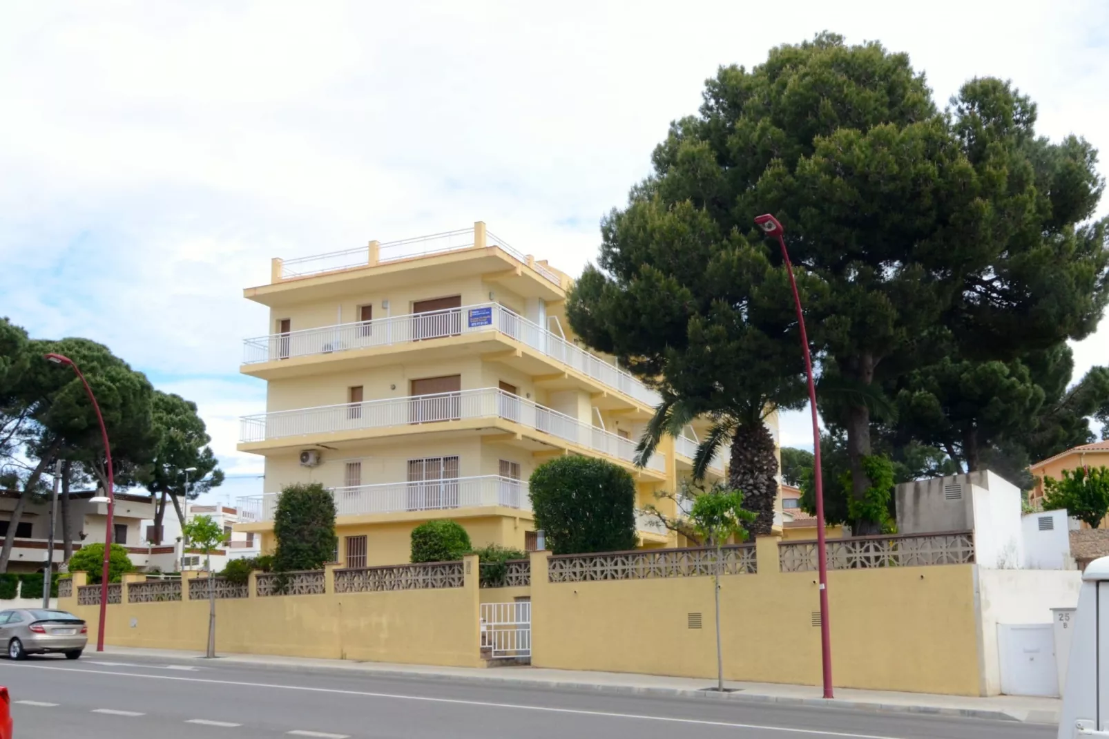 RIELLS DE MAR A6-Outdoor