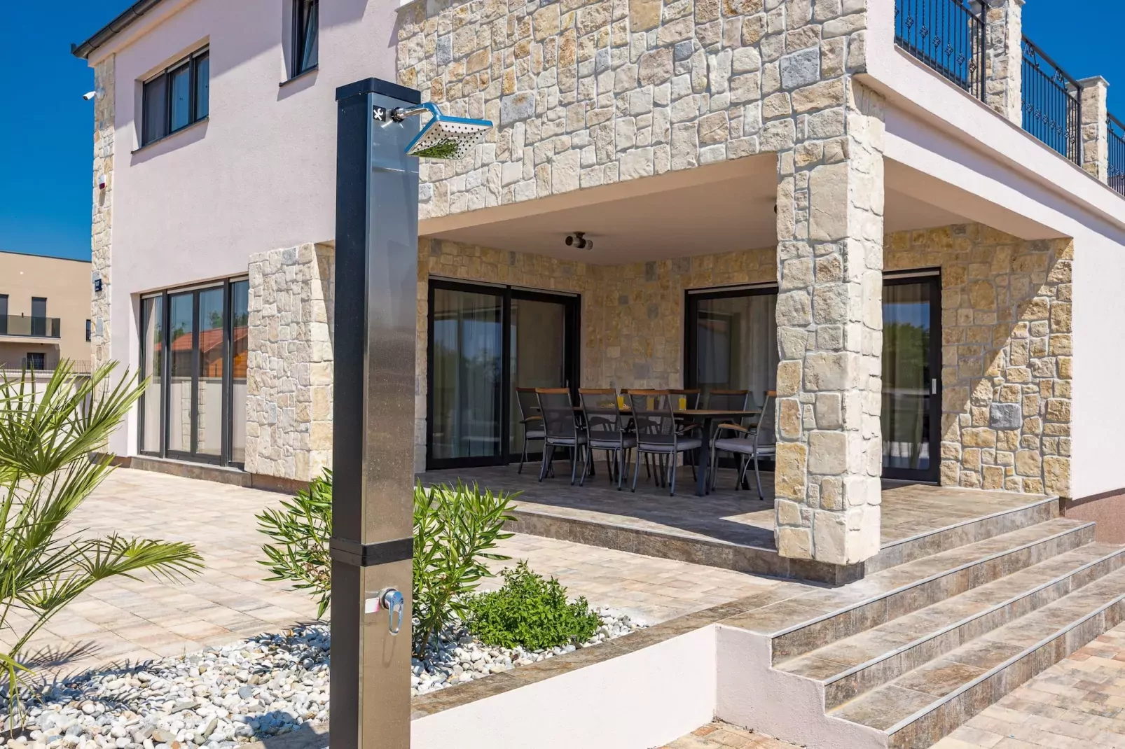 Enchanting Villa Magnolia West with Pool and Jacuz-Outdoor