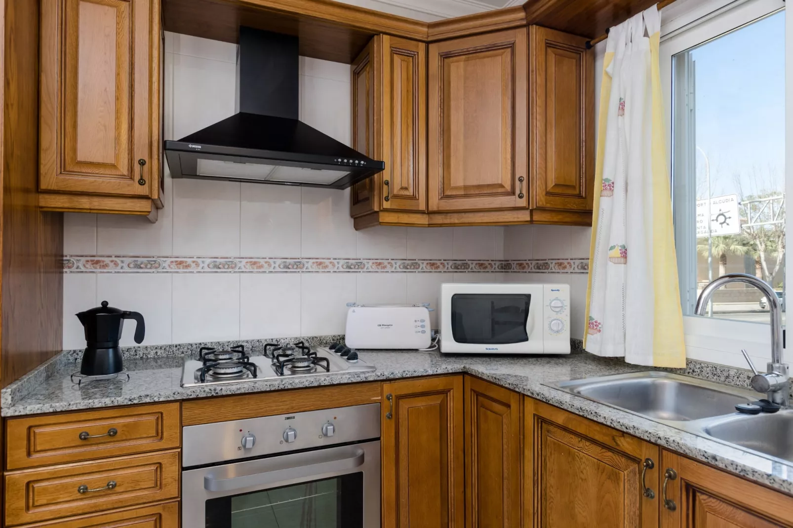 YourHouse Ca Na Xisca-Kitchen