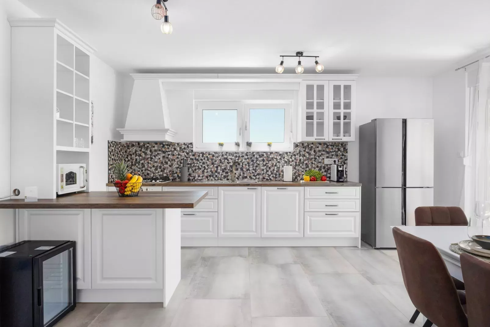 Enchanting Villa Rossa South with Pool and Jacuzzi-Kitchen