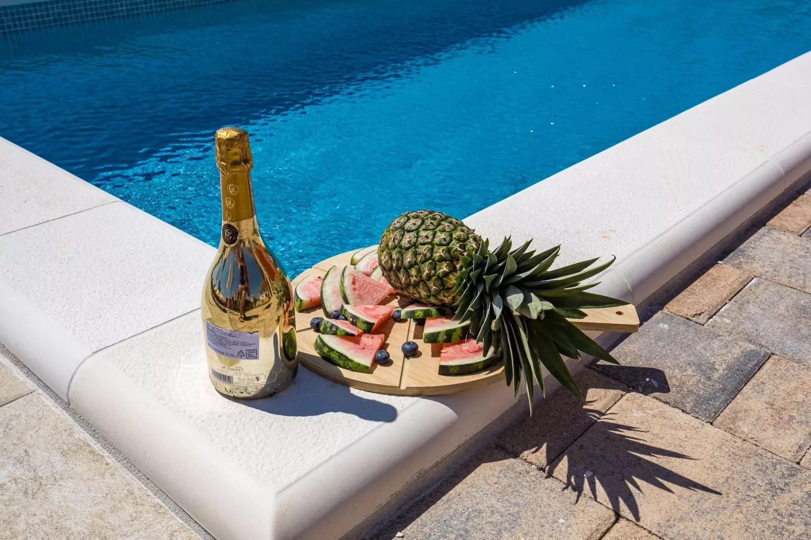 Enchanting Villa Rossa South with Pool and Jacuzzi-Atmosphere
