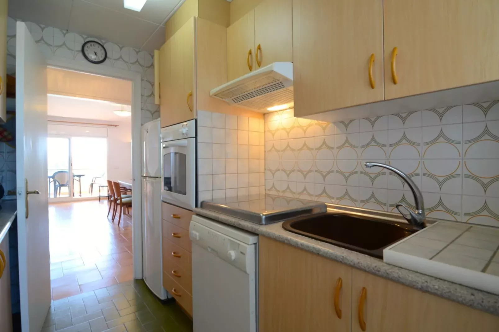 GREGAL 5-Kitchen