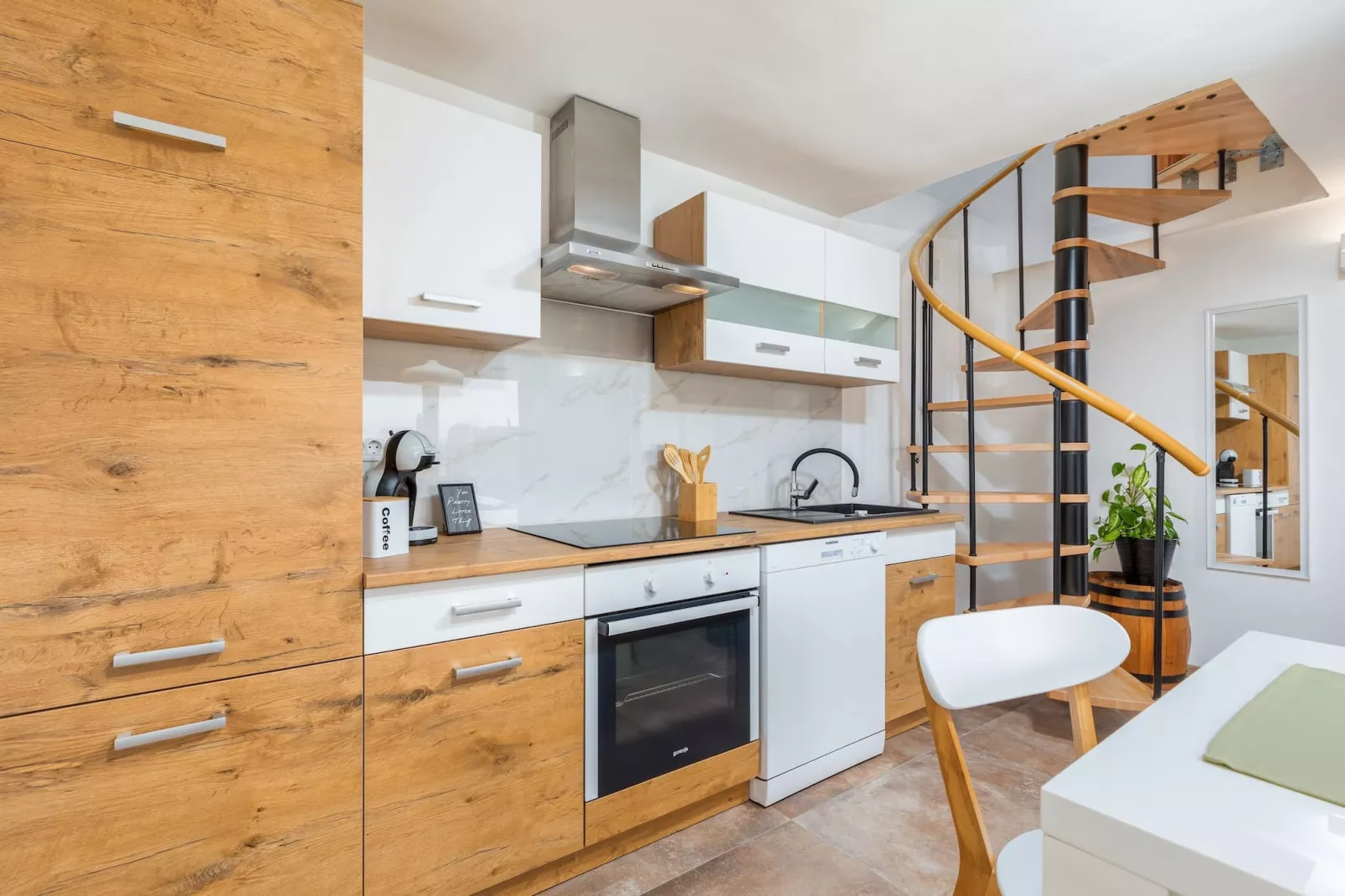 Holiday Home Dori with Big Garden-Kitchen