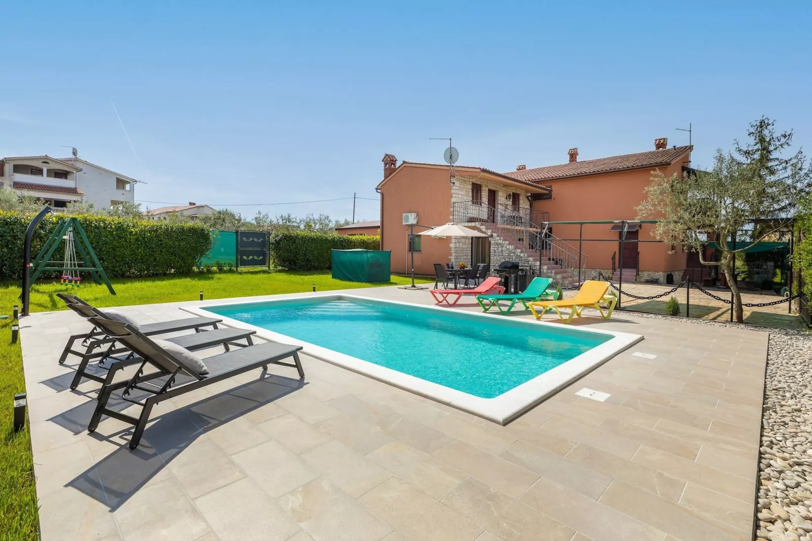Holiday Home Dori with Big Garden-Pool