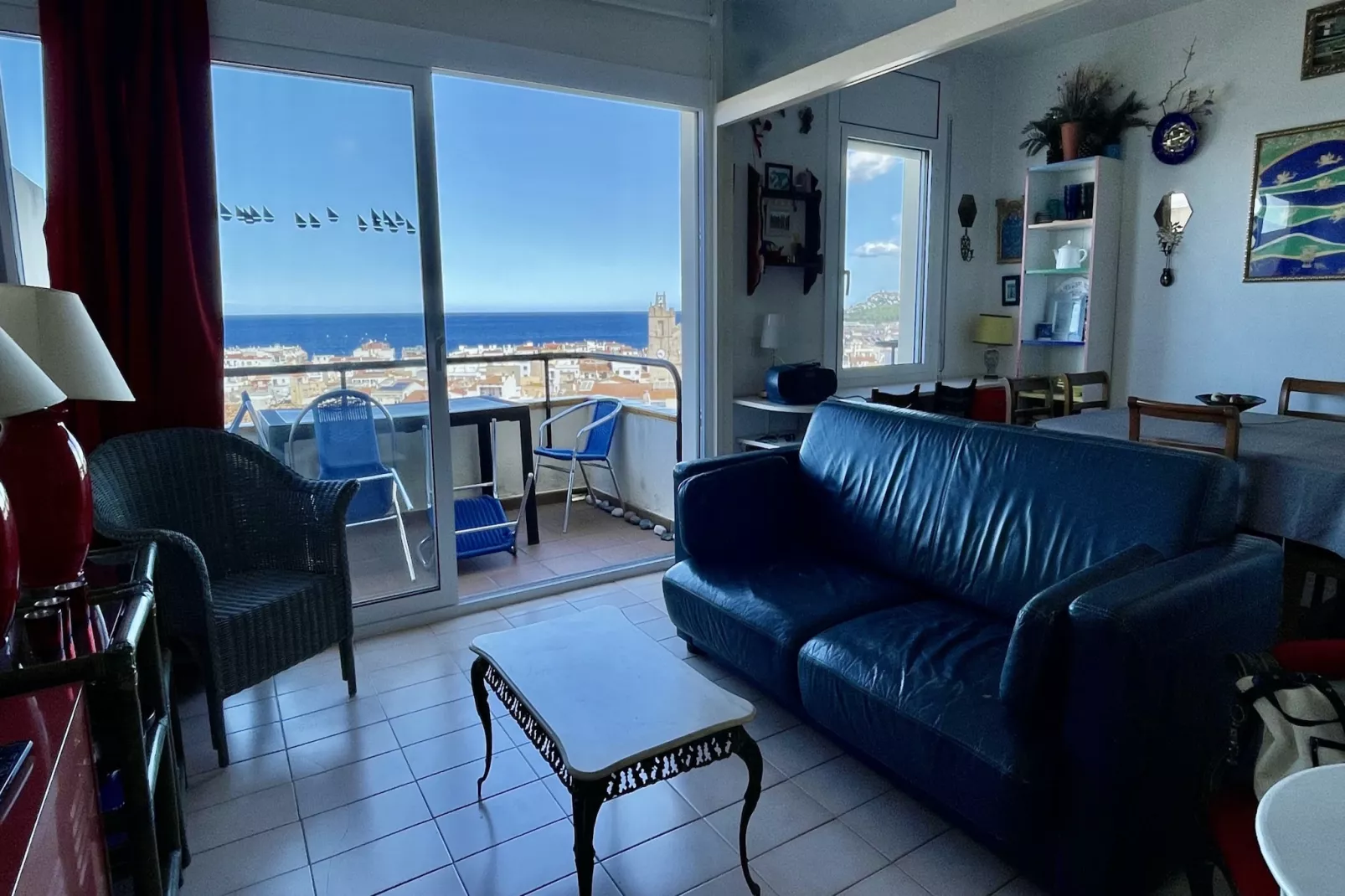PUIG PADRO 4 2-2-Living room