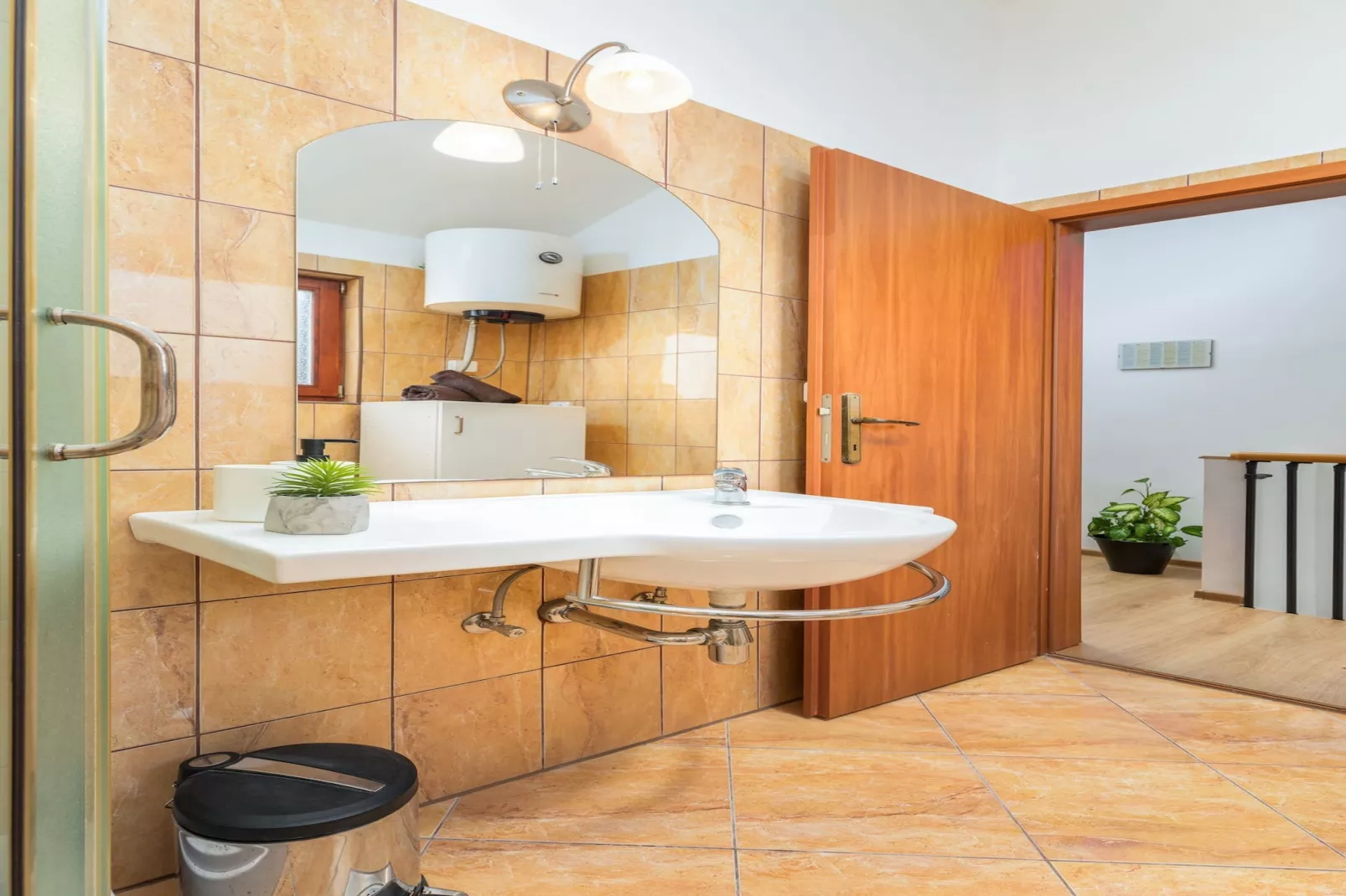 Holiday Home Dori with Big Garden-Bathroom