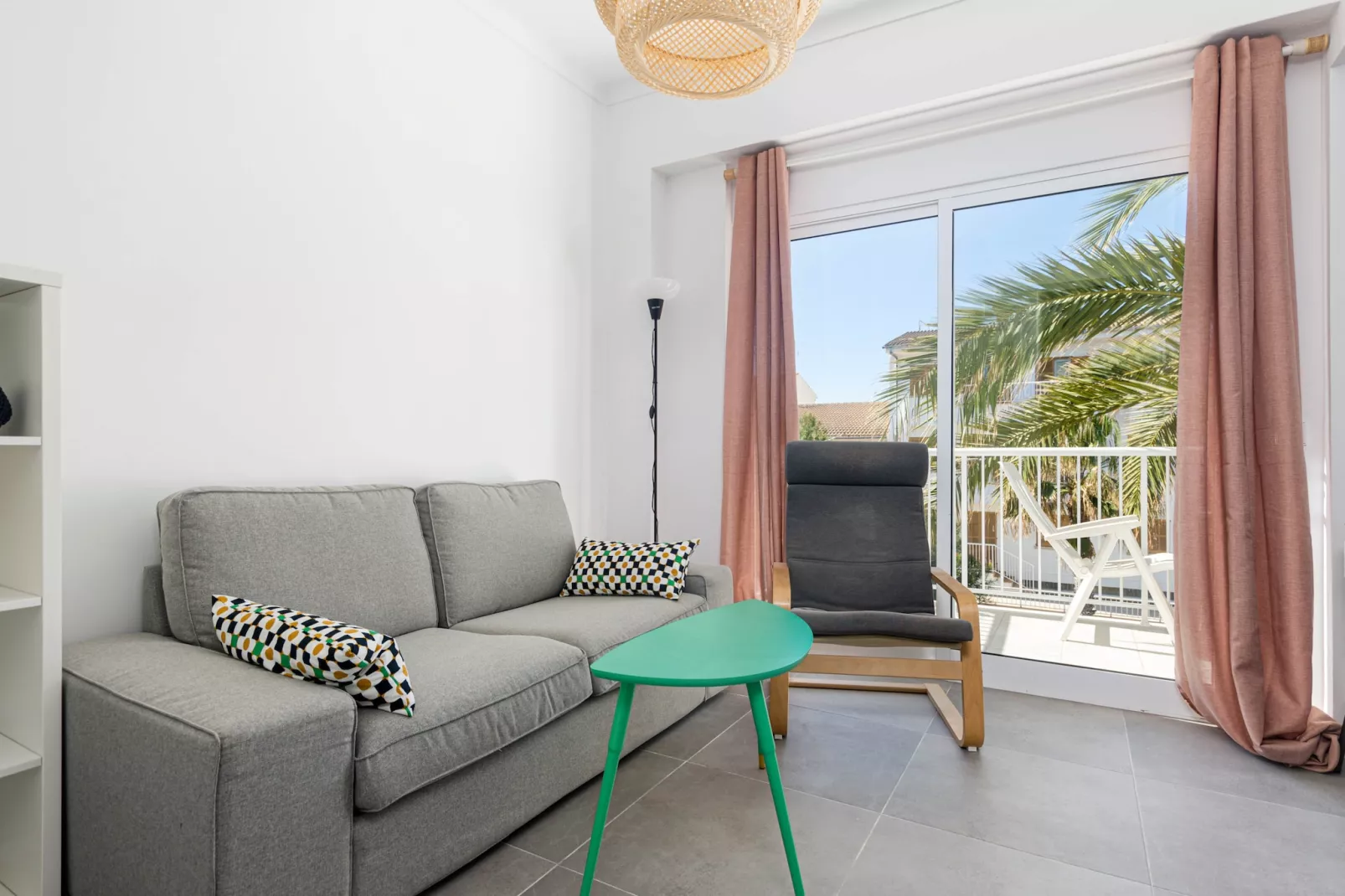 YourHouse apartment Monges con balcón-Living room