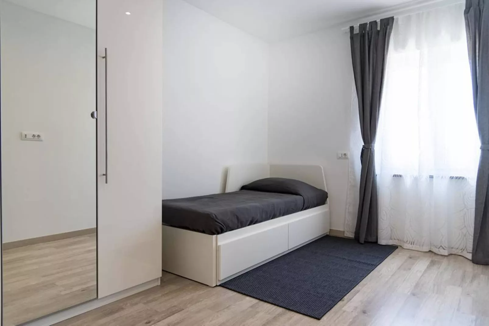 Apartment B - Flower Garden by M&A-Bedroom