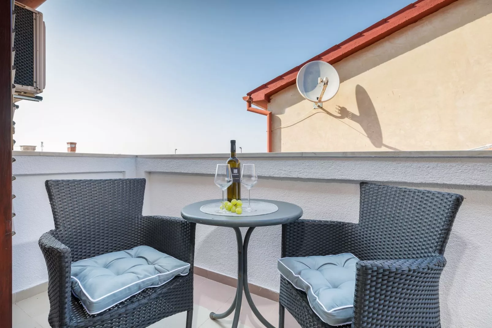 Marceta Double Room - Pool and Big Garden-Terrassenbalkon