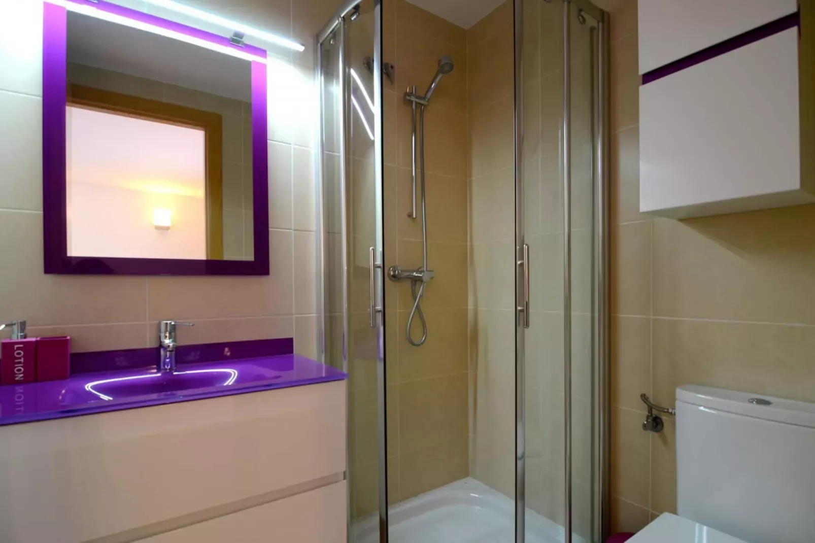 GRACIA 23 2-1-Bathroom