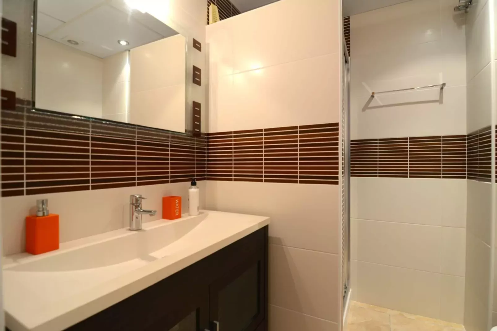 GRACIA 23 2-1-Bathroom