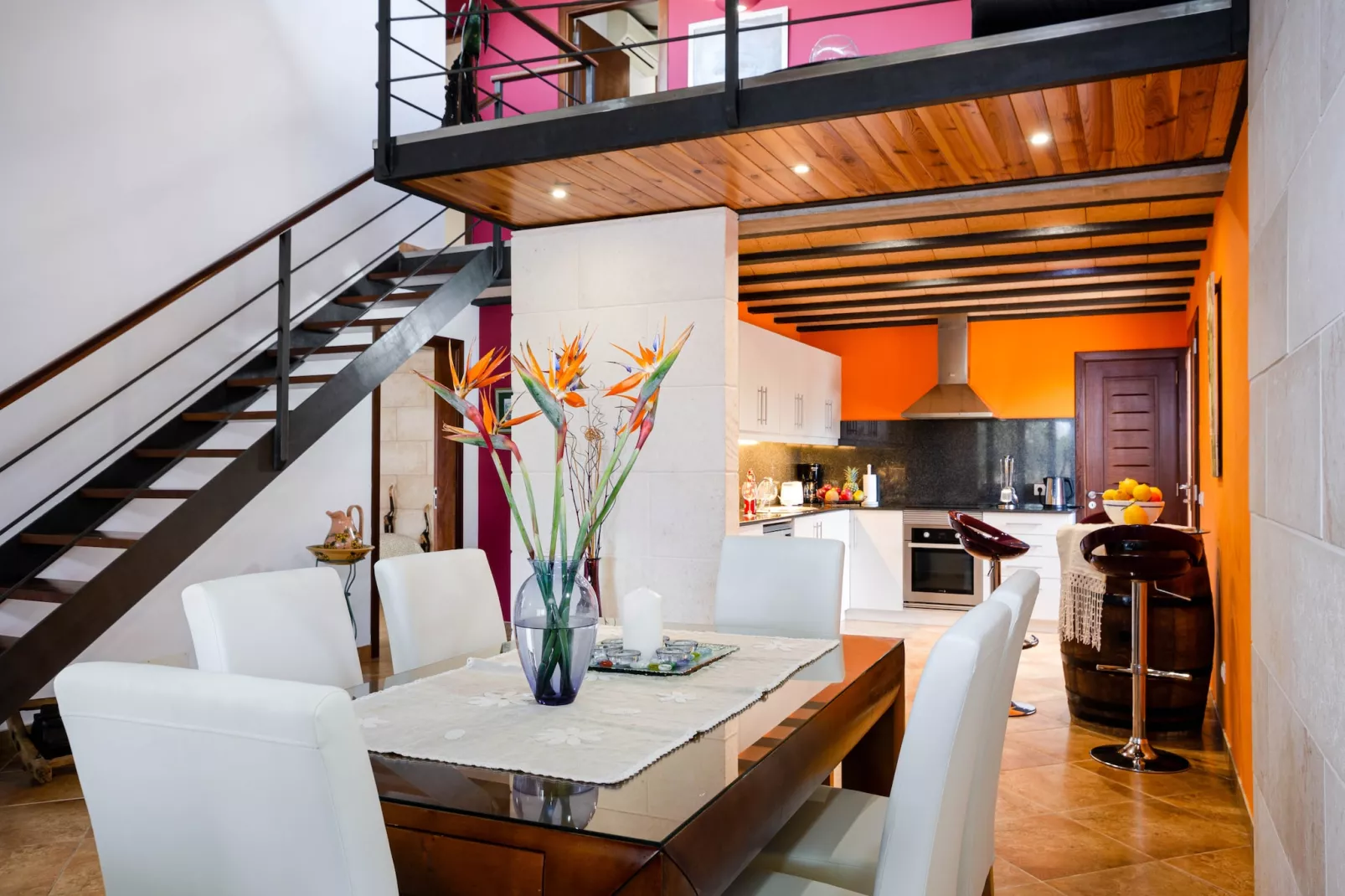YourHouse Can Cuixa-Dining room