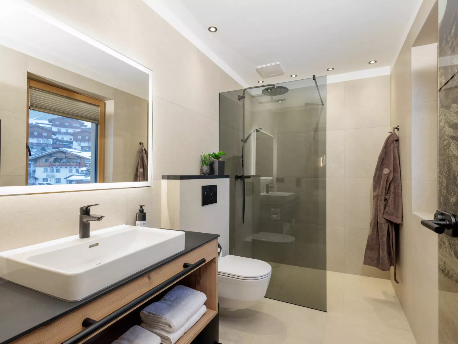 Mountain Suite Nr 302 - 10498335