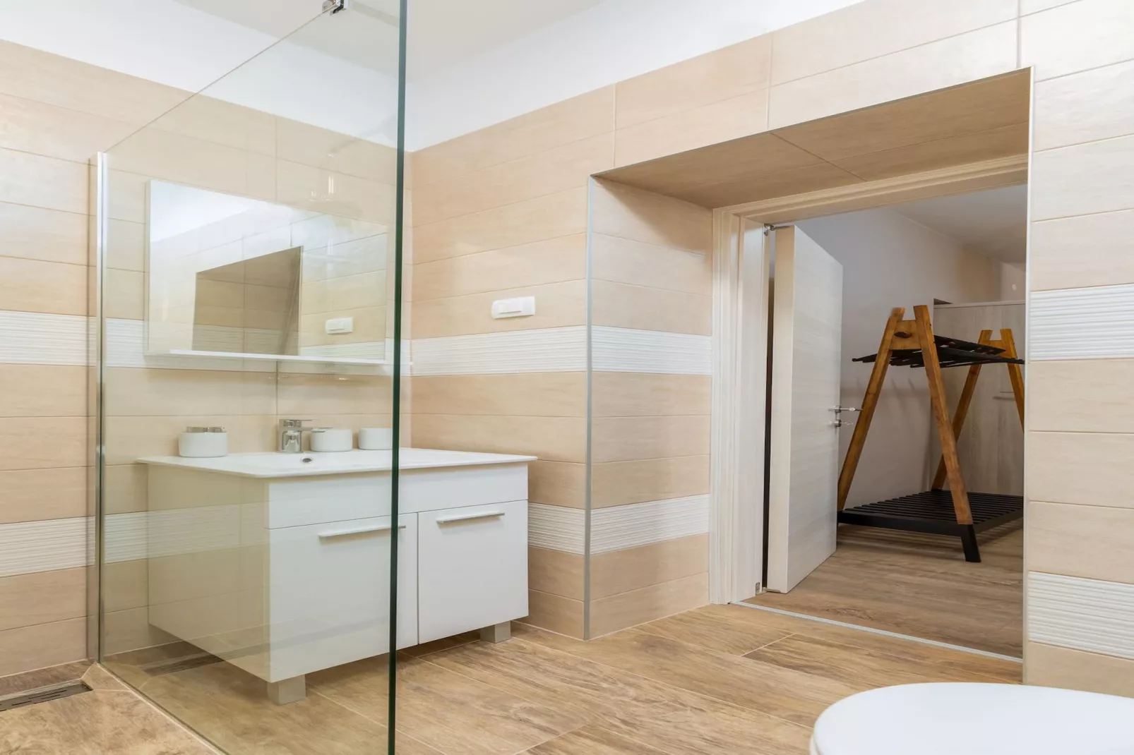 Marceta Apartment 1 - Pool and Big Garden-Badezimmer