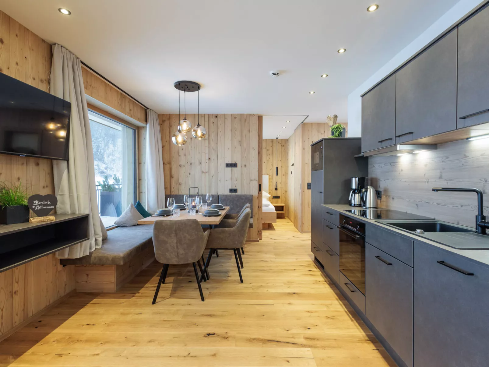 Mountain Suite Nr 302 - 10498337