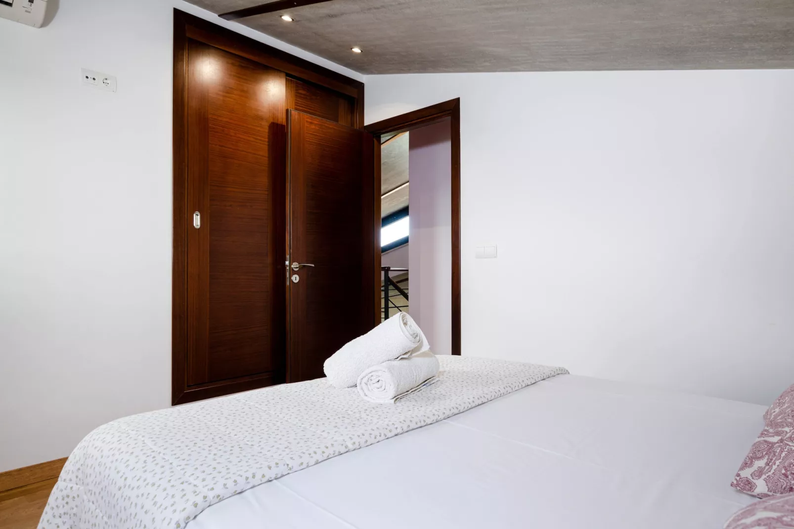 YourHouse Can Cuixa-Bedroom