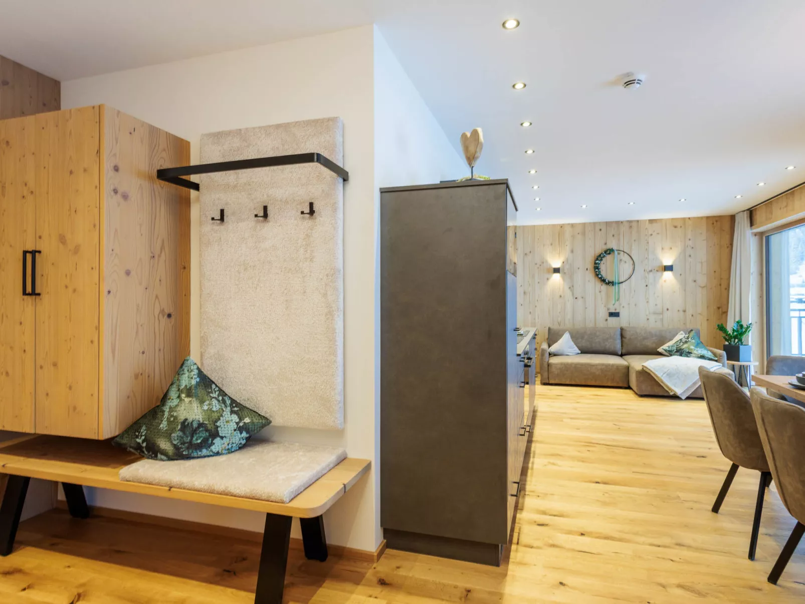 Mountain Suite Nr 302 - 10498339