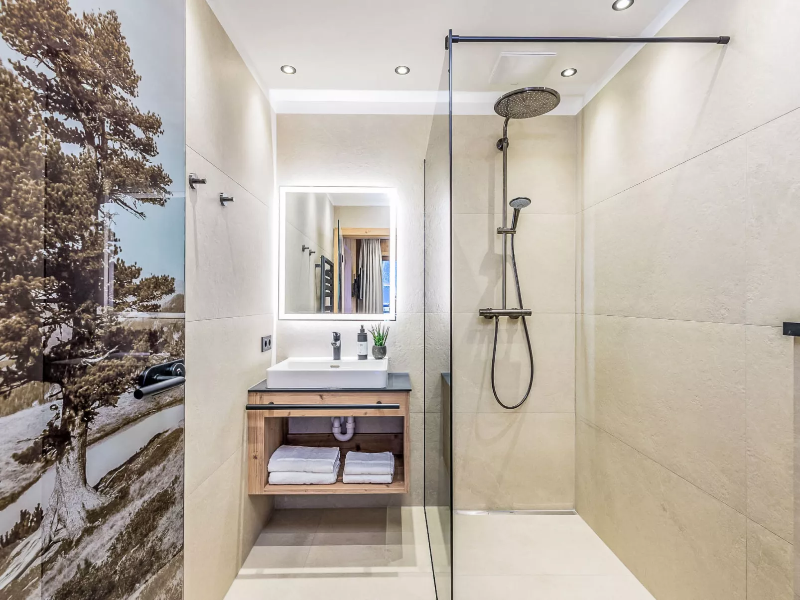 Mountain Suite Nr 302 - 10498340