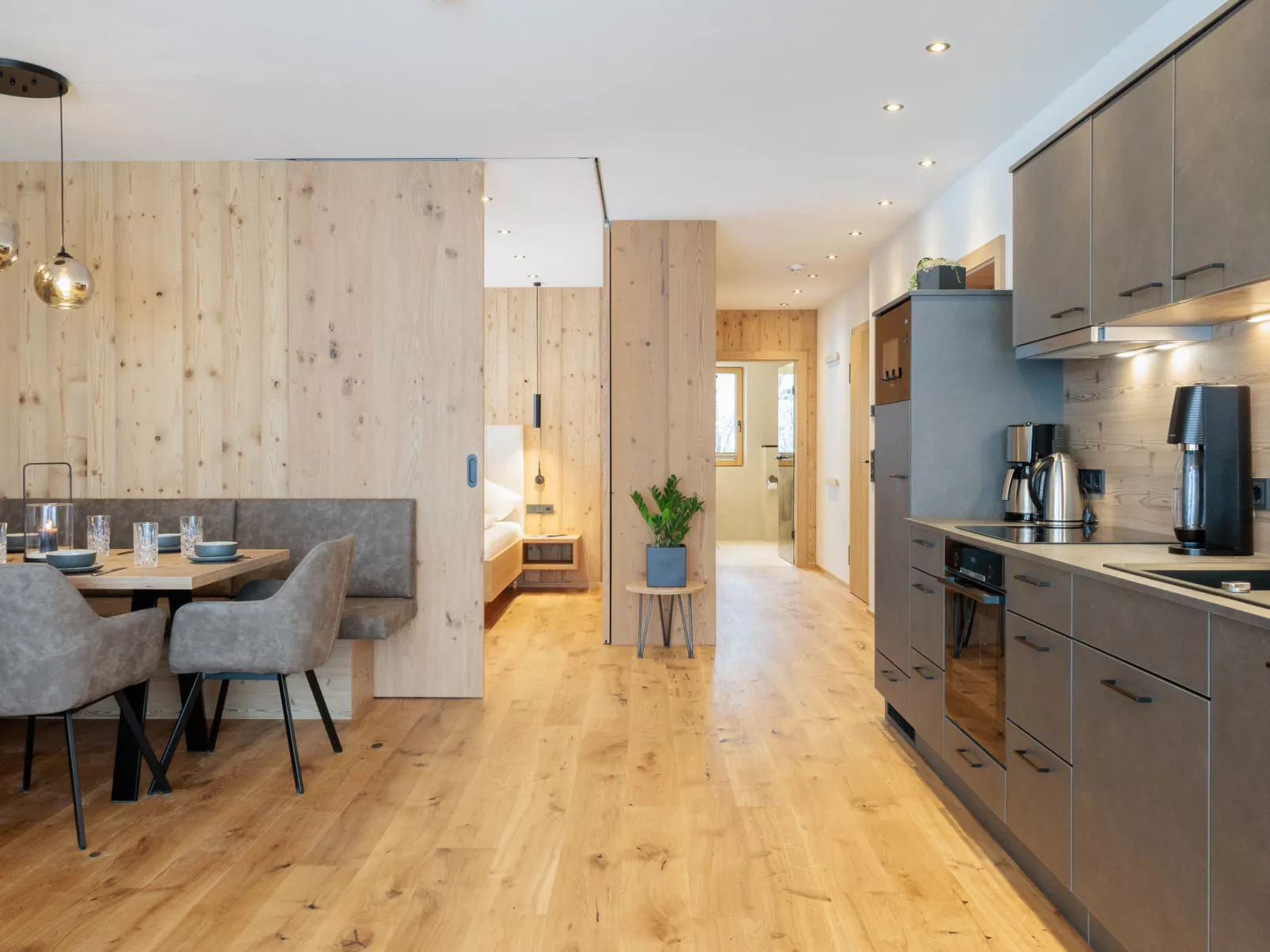 Mountain Suite Nr 302 - 10498341