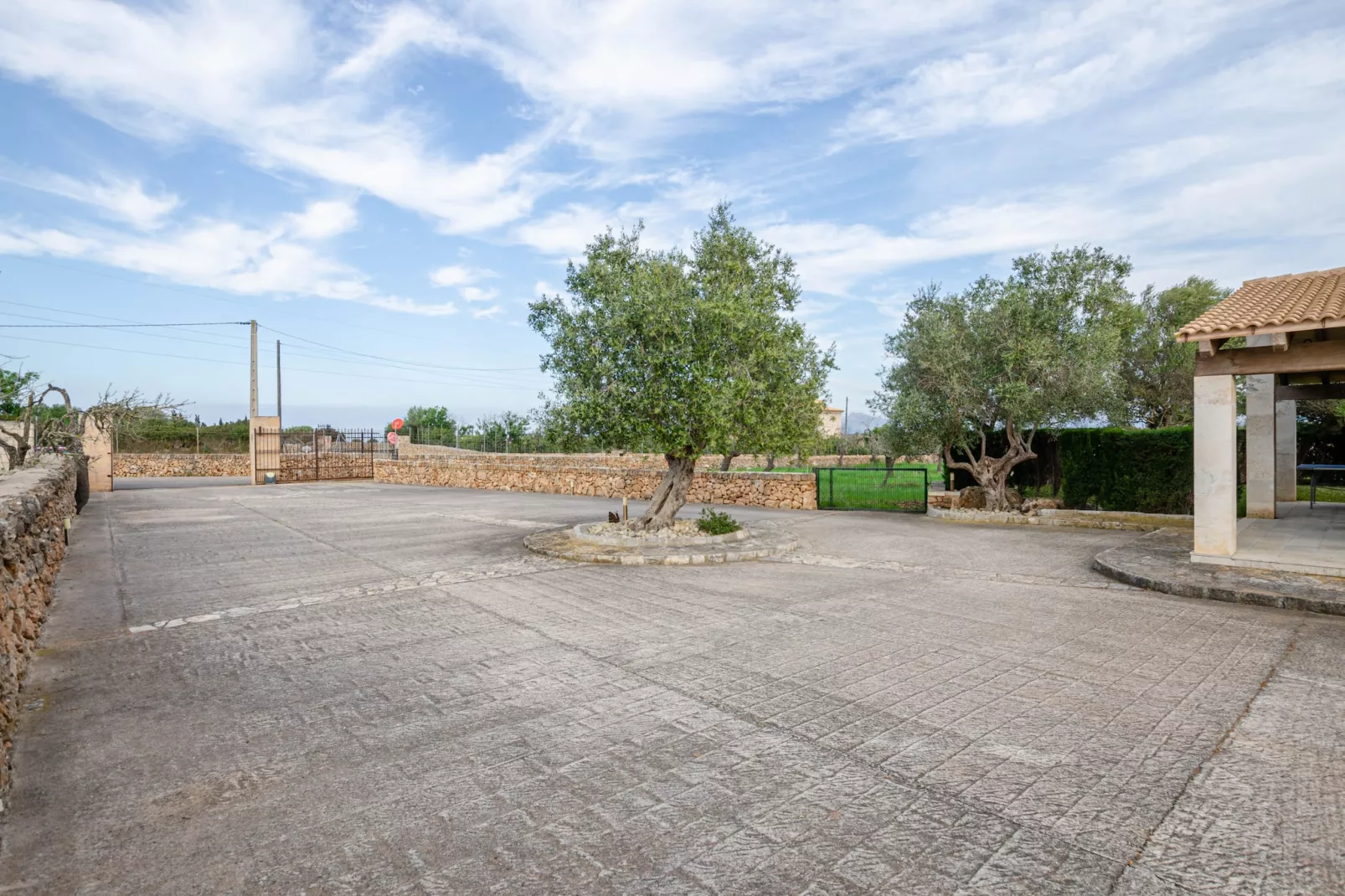 YourHouse Can Cuixa-Terrace
