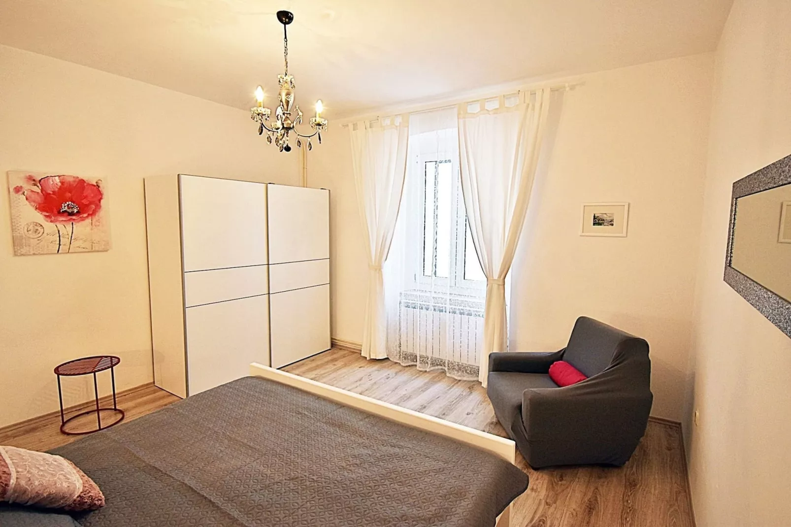Flower Garden by M&A - Lovely Apartment (A)-Schlafzimmer