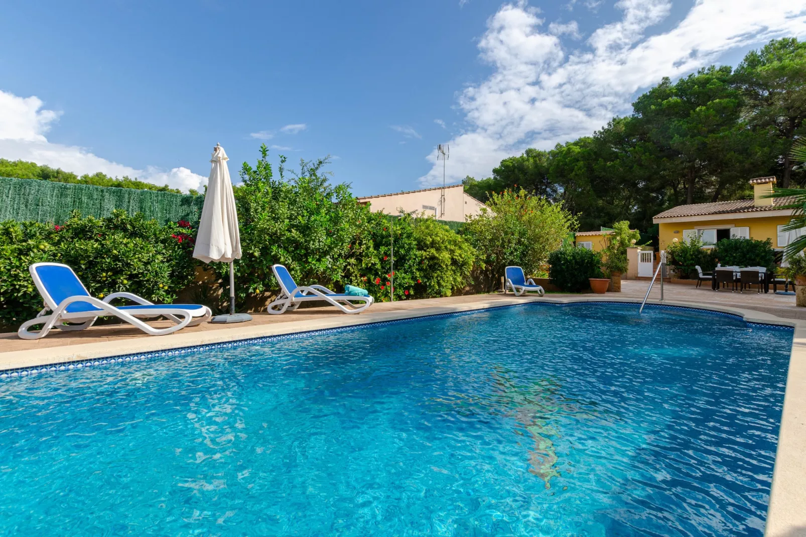 YourHouse Oratge-Pool