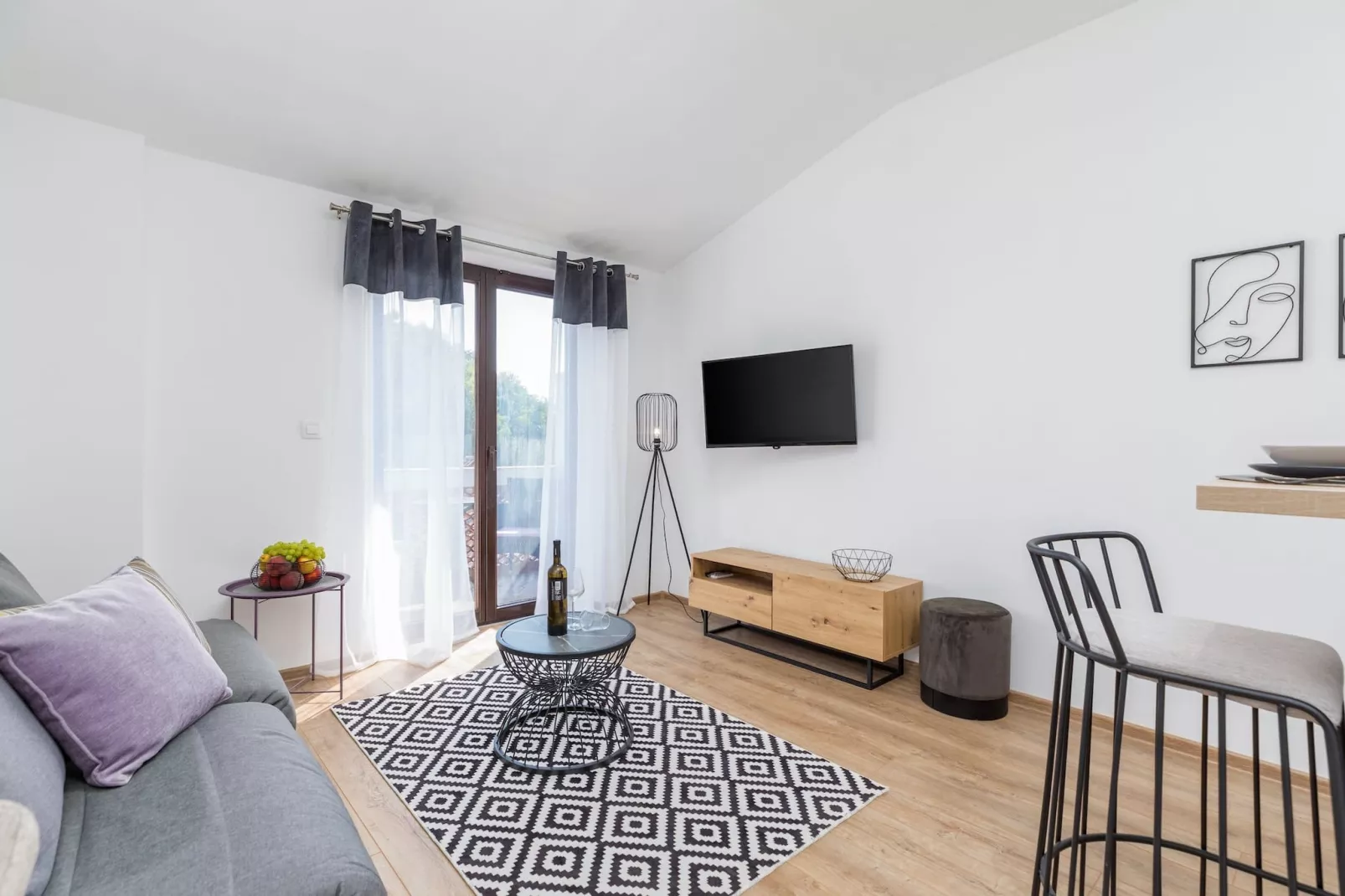 Marceta Apartment 4 - Pool and Big Garden-Living room